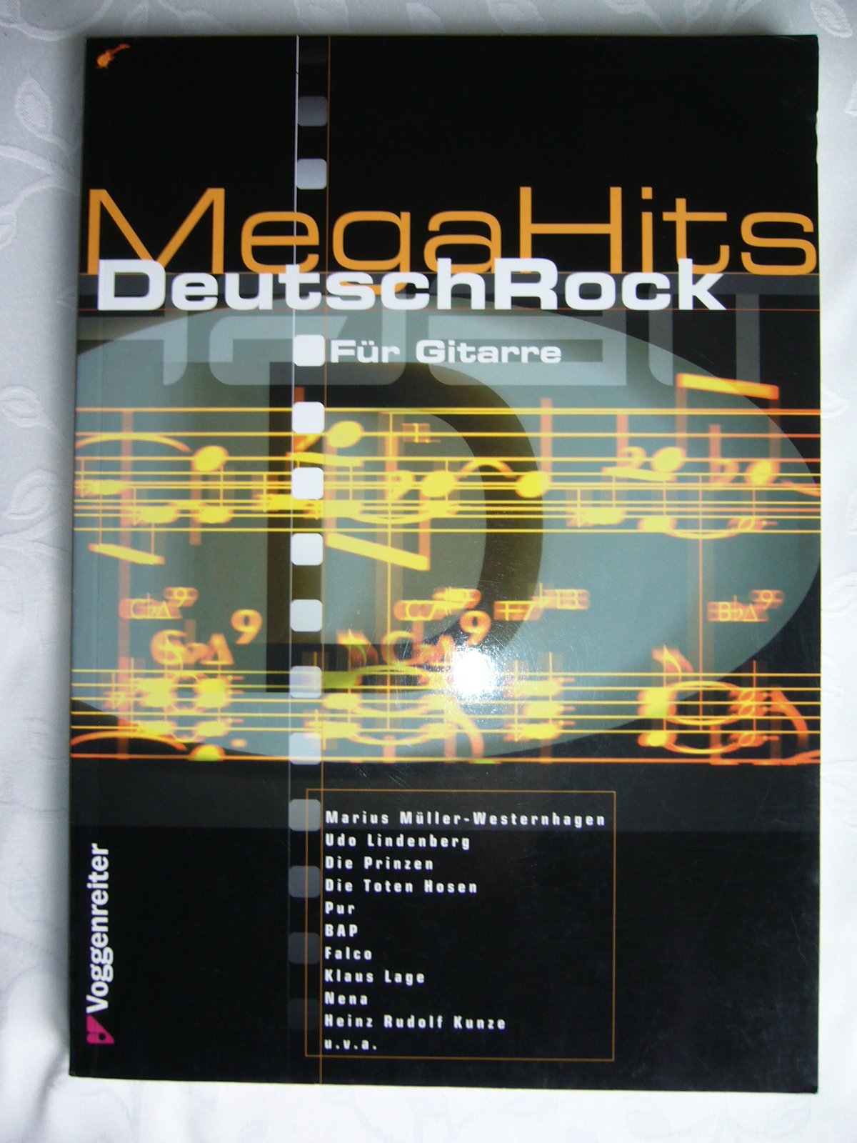 MegaHits Deutschrock. Rock- und Popmusik "Made in Germany", für Gitarre und Keyboard mit Begleitautomatik Sheet Music
