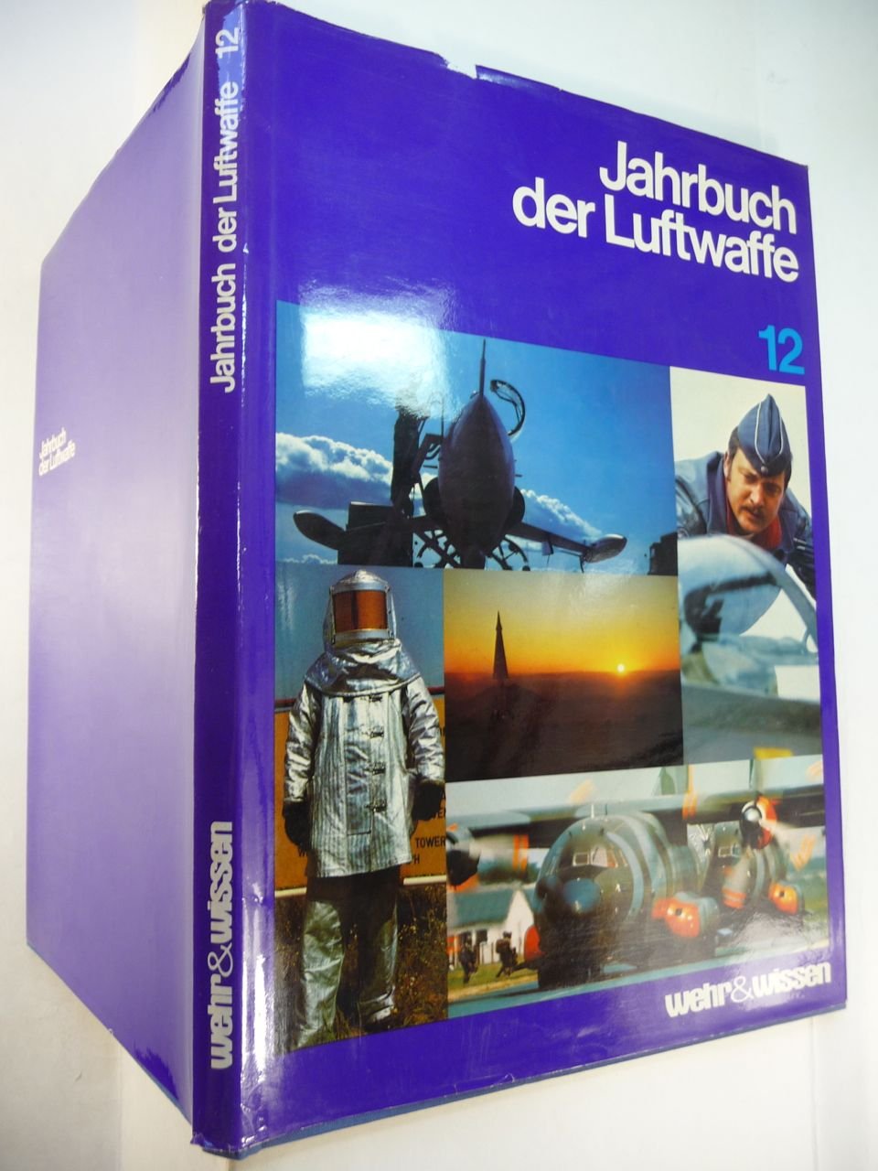 Jahrbuch der Luftwaffe 1975 Folge 12 Books