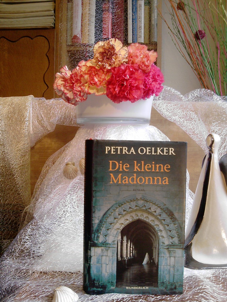 Die kleine Madonna: Historischer Kriminalroman (Felicitas-Stern-Reihe, Band 2) Contemporary literature Books