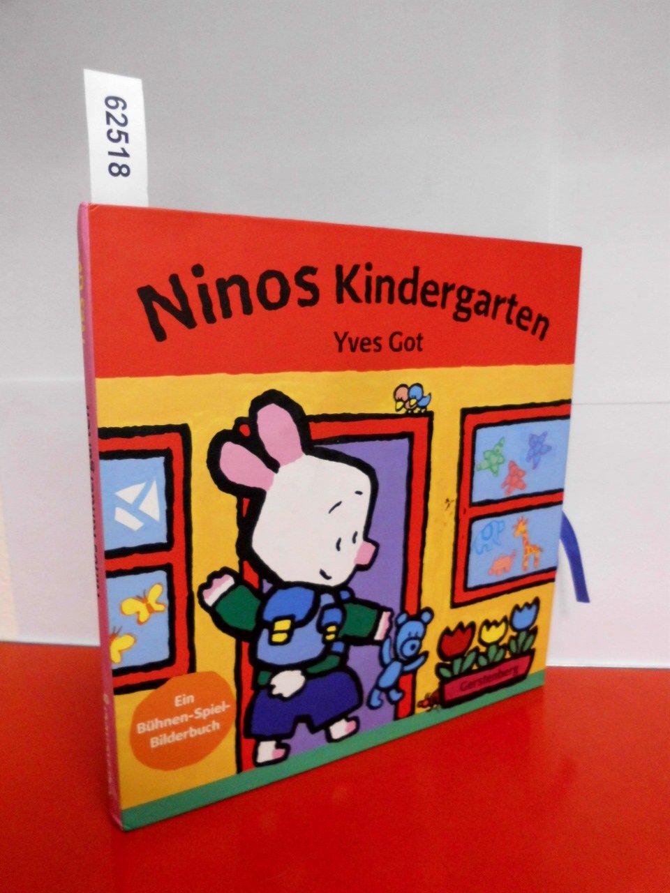 Ninos Kindergarten. Ein Bühnen-Spiel-Bilderbuch Books