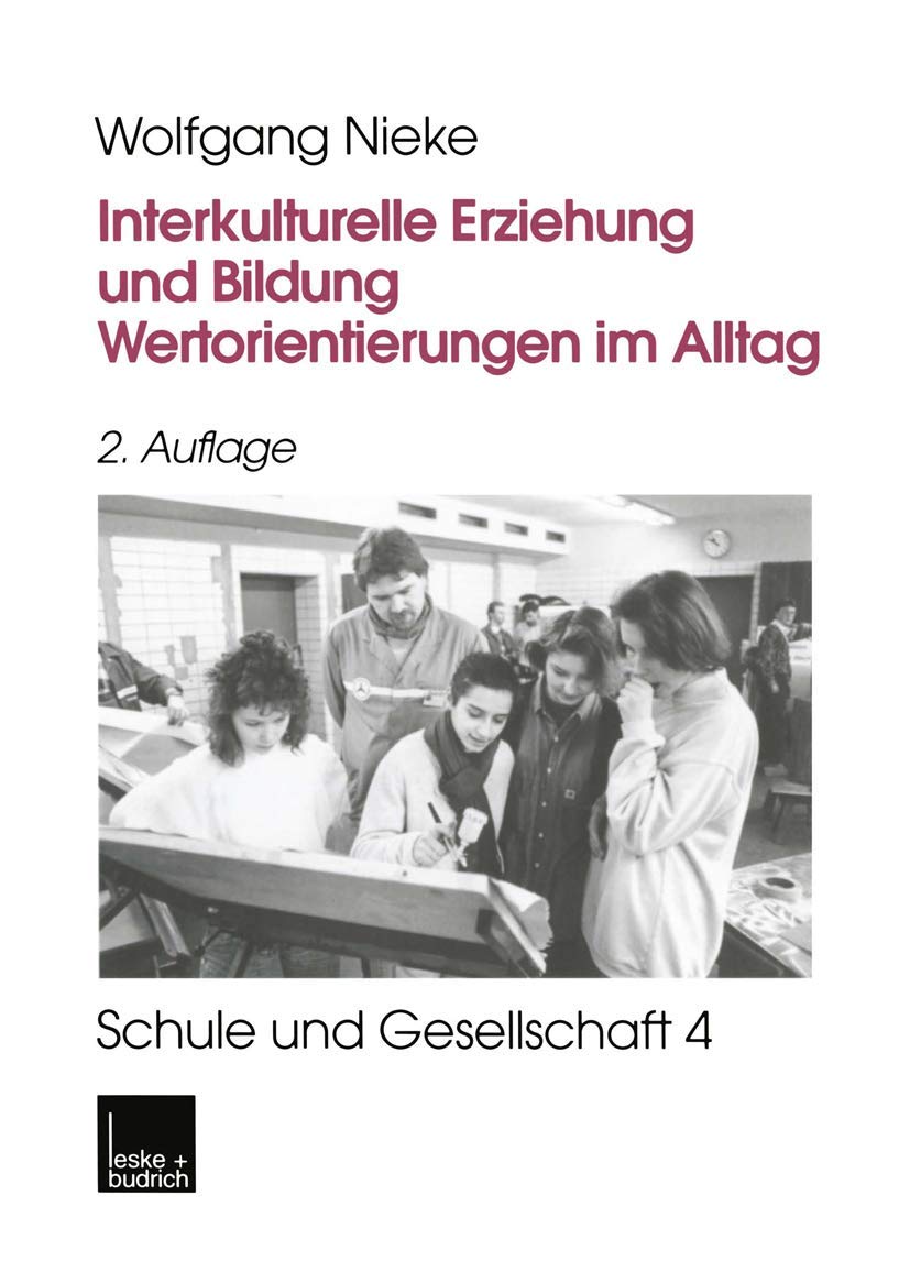 Interkulturelle Erziehung und Bildung. book