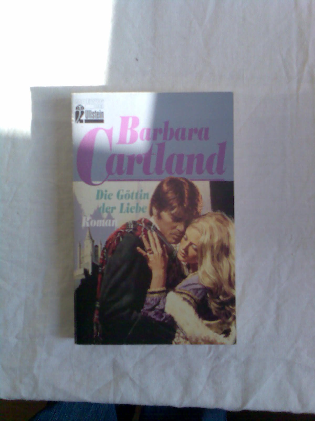 Die Göttin der Liebe. Roman. ( Moewig bei Ullstein). Books