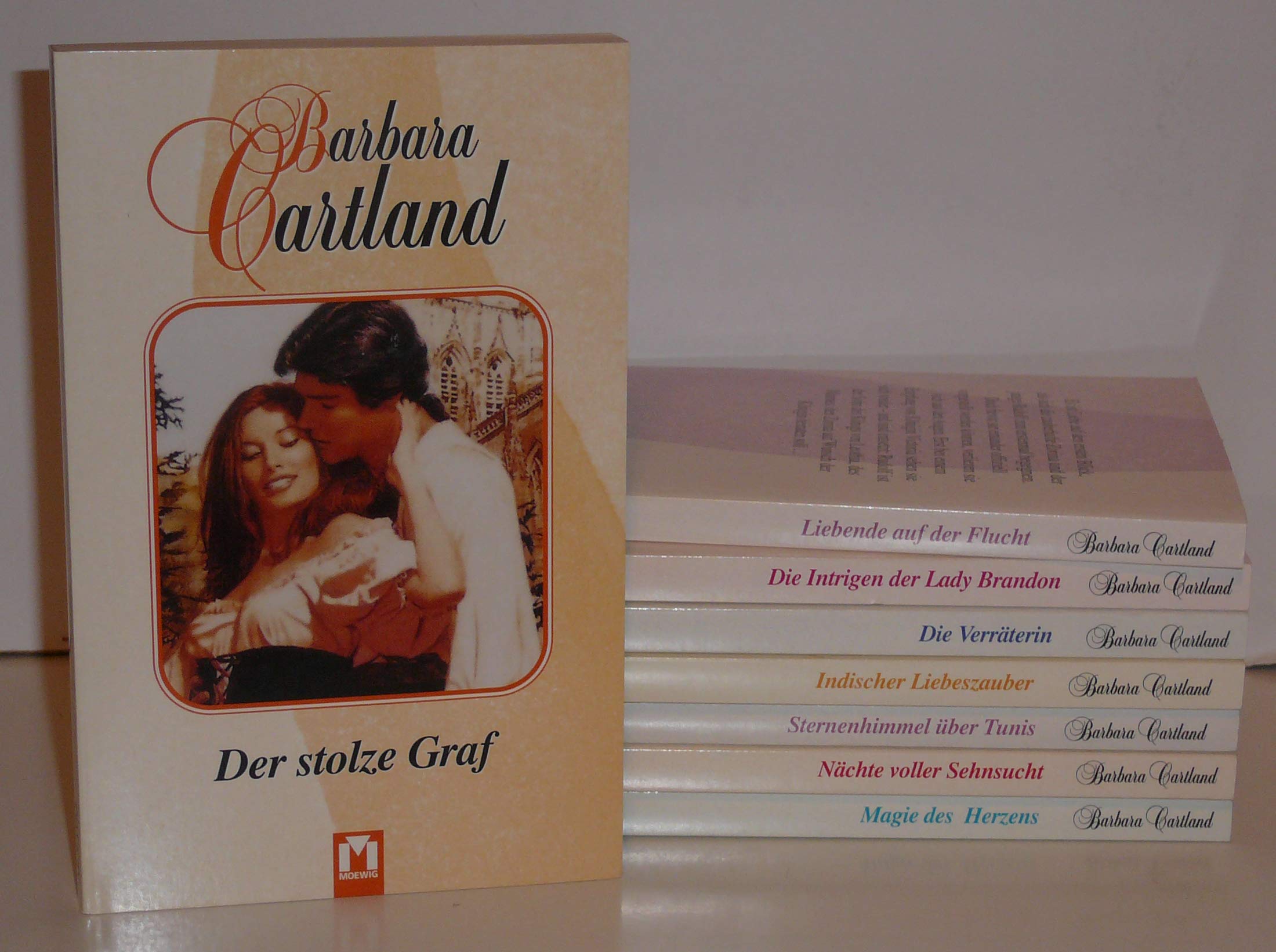 8 Roman Die Verraeterin / Indischer Liebeszauber / Sternenhimmel ueber Tunis / Magie des Herzens / Liebende auf der Flucht / Die intrigen der Lady Brandon / Naechte voller Sehnsucht / Der stolze Graf Books