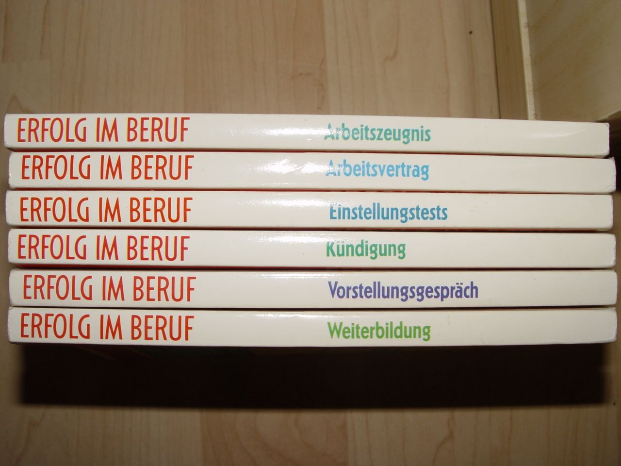 Erfolg im Beruf - 6 Bände. Arbeitszeugnis. Arbeitsvertrag. Einstellungstest. Kündigung. Vorstellungsgebräch. Weiterbildung. Books