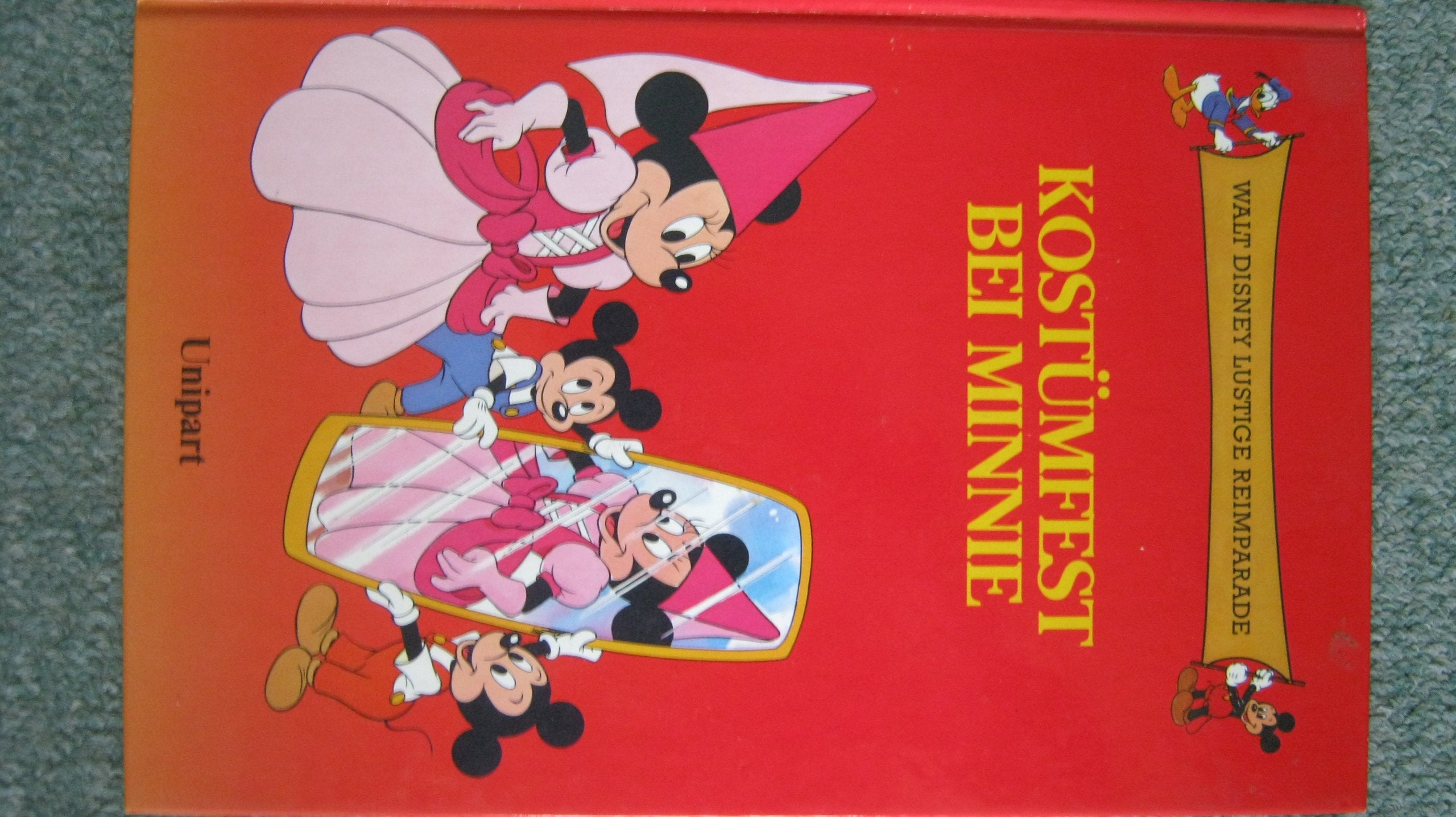 Kostümfest bei Minnie Books