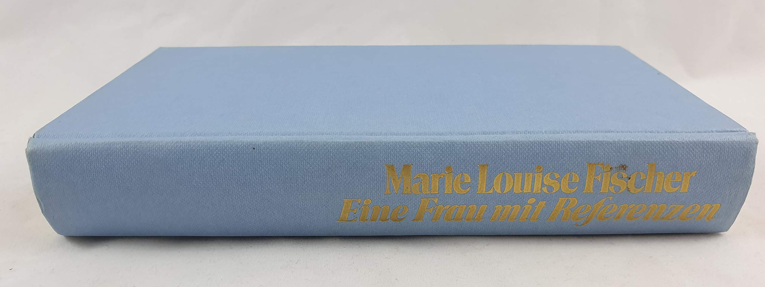Eine Frau mit Referenzen Contemporary literature
