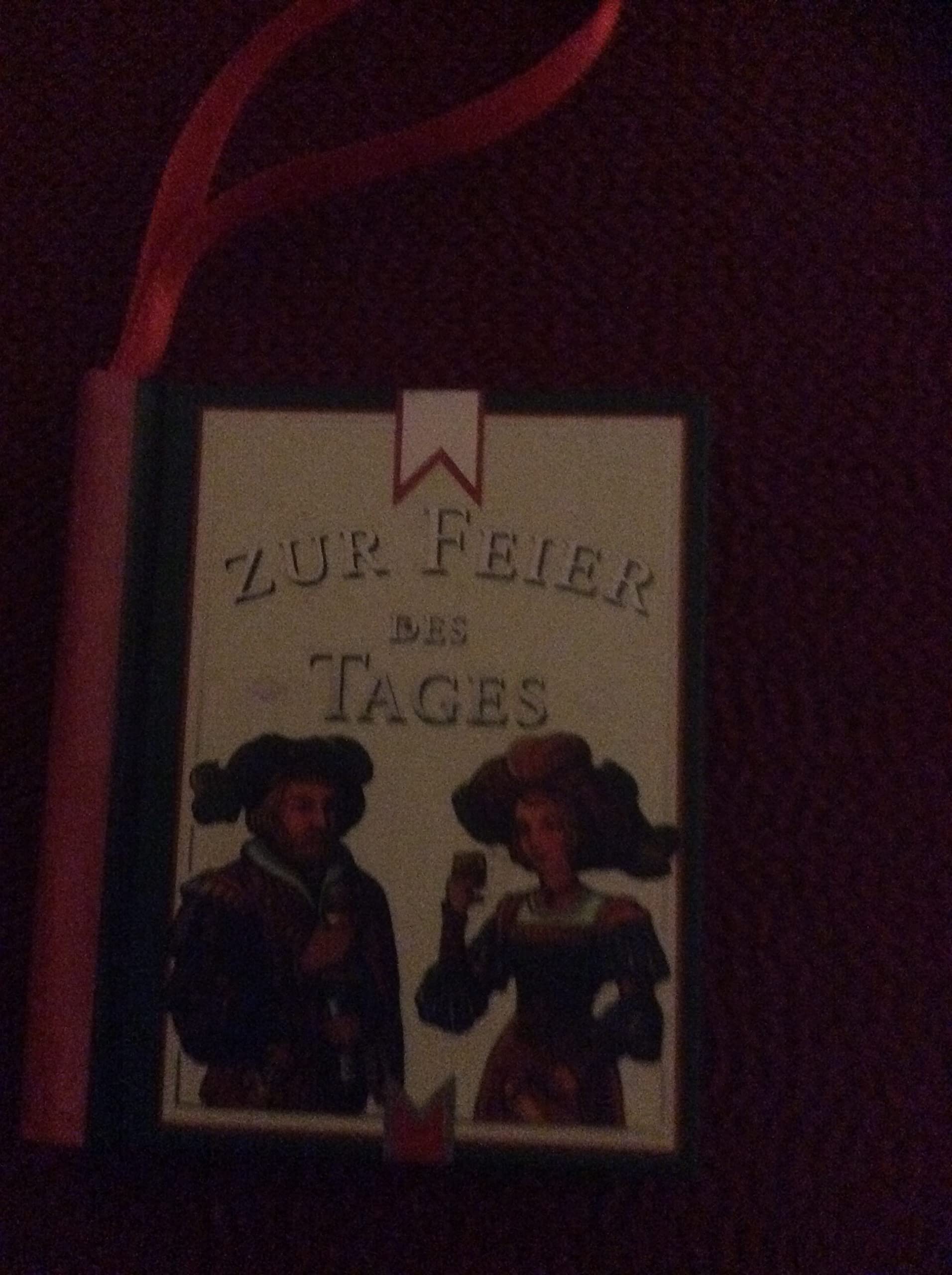 Zur Feier des Tages: Klitzekleine Flaschenanhänger-Bücher Books