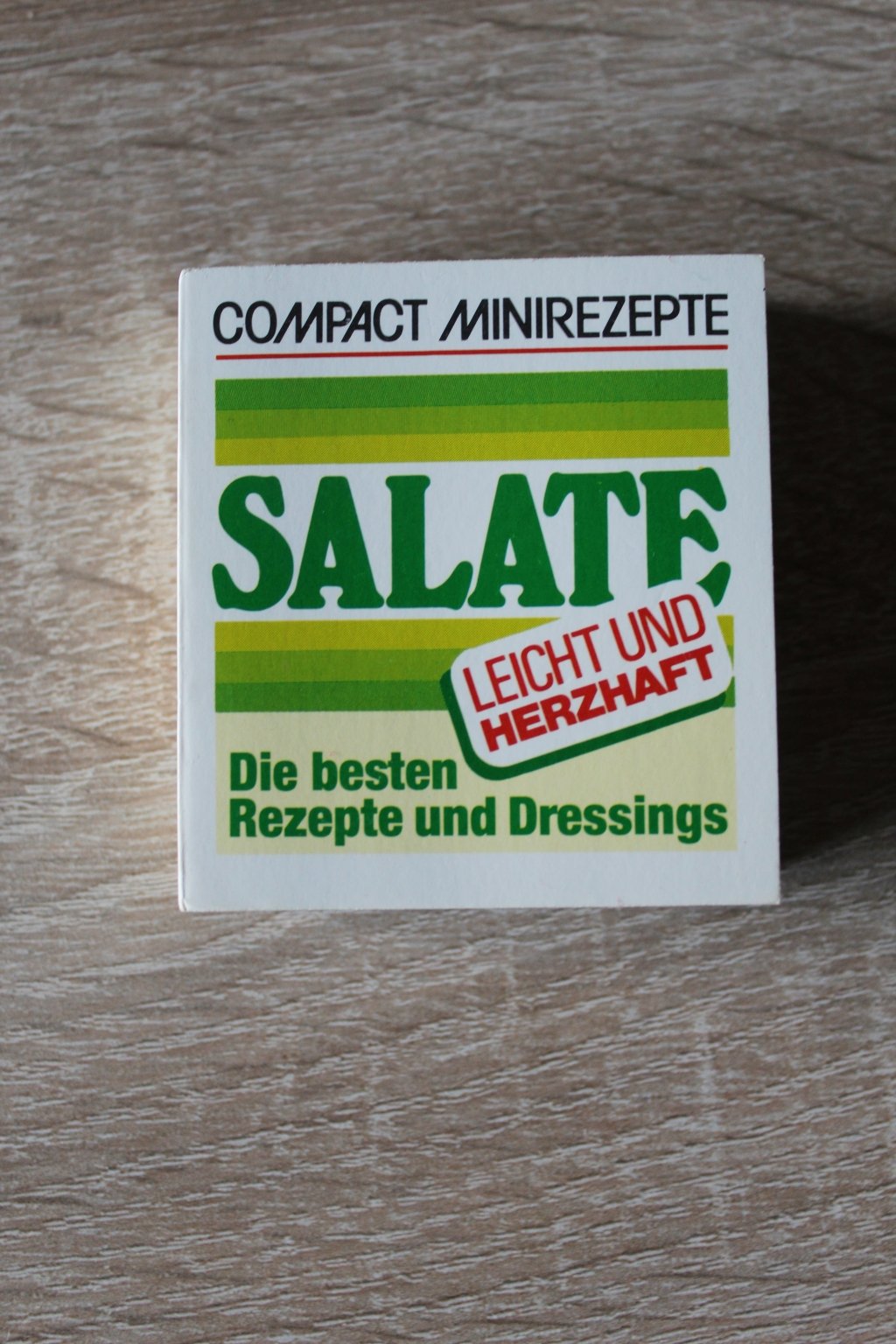 Salate: Die besten Rezepte und Dressings (Compact-Minirezepte) Books