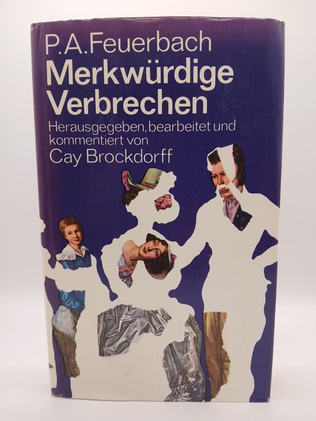 Merkwürdige Verbrechen: Sechzehn Kriminalgeschichten (Die Andere Bibliothek) Law