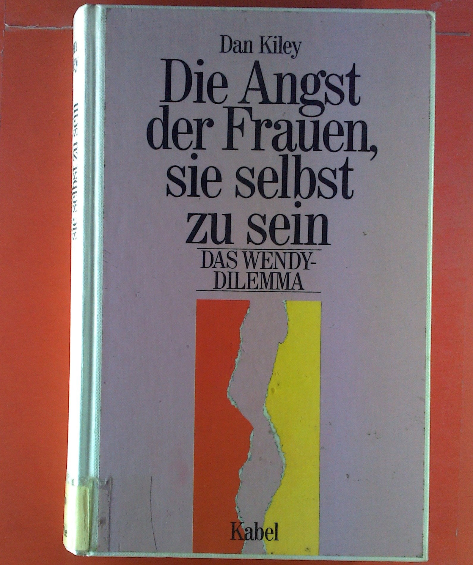 Die Angst der Frauen sie selbst zu sein: Das Wendy-Dilemma Psychology