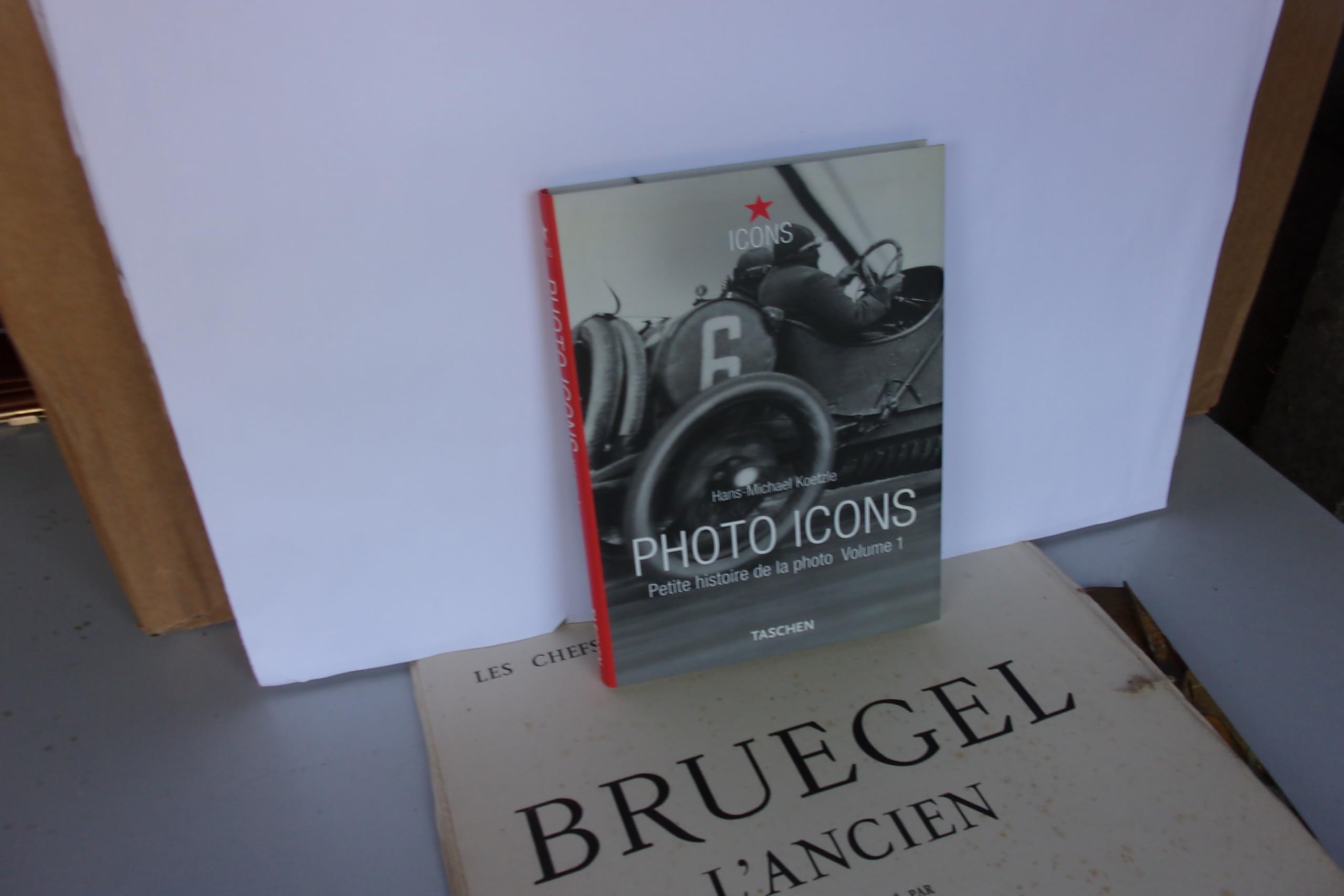 PHOTO ICONS I (1827-1926) - PETITE HISTOIRE DE LA PHOTO: PO Film, Art & Culture