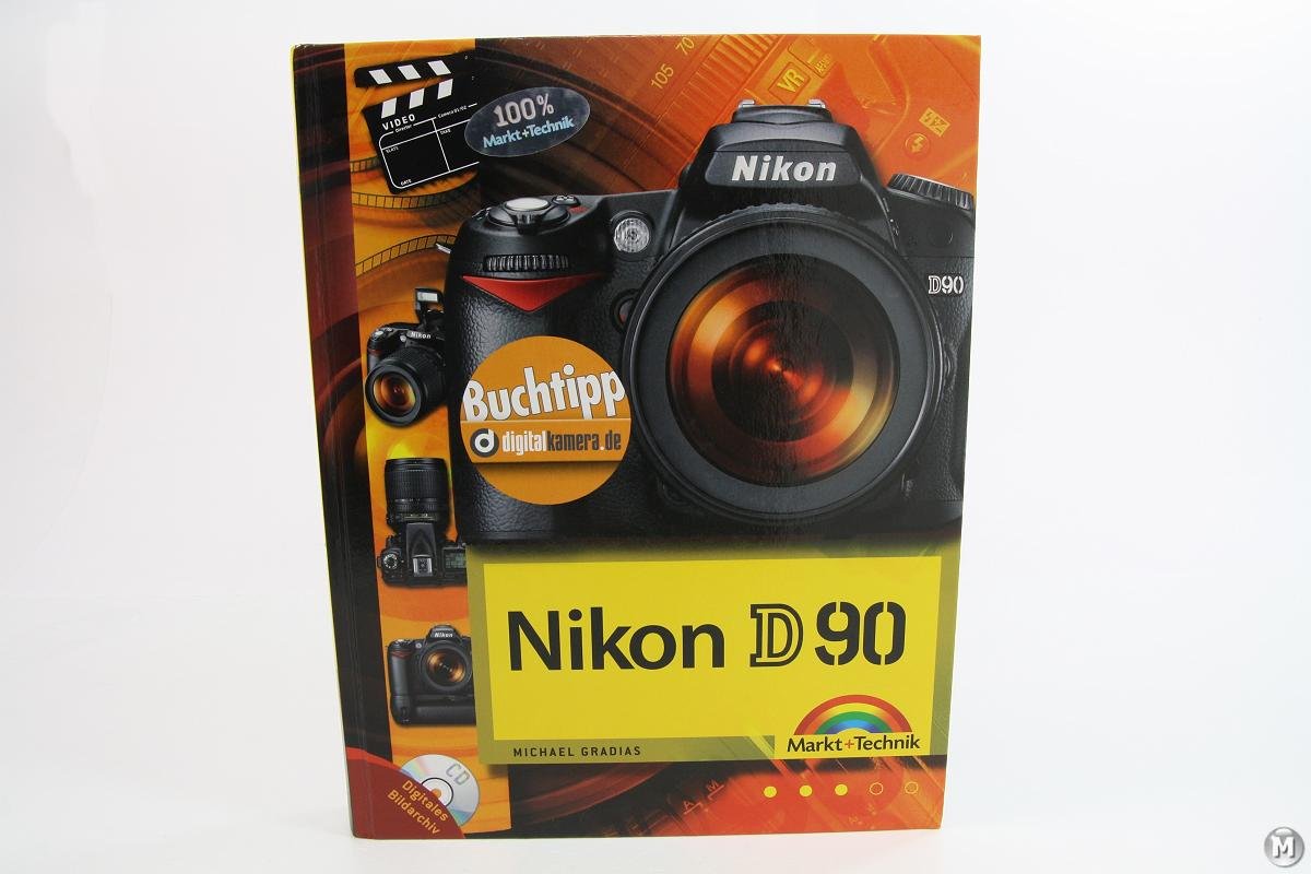 Nikon D90 - mit digitalem Bildarchiv des Autors auf CD-ROM - eine Buchempfehlung von digitalkamera.de Hobbies & Crafts