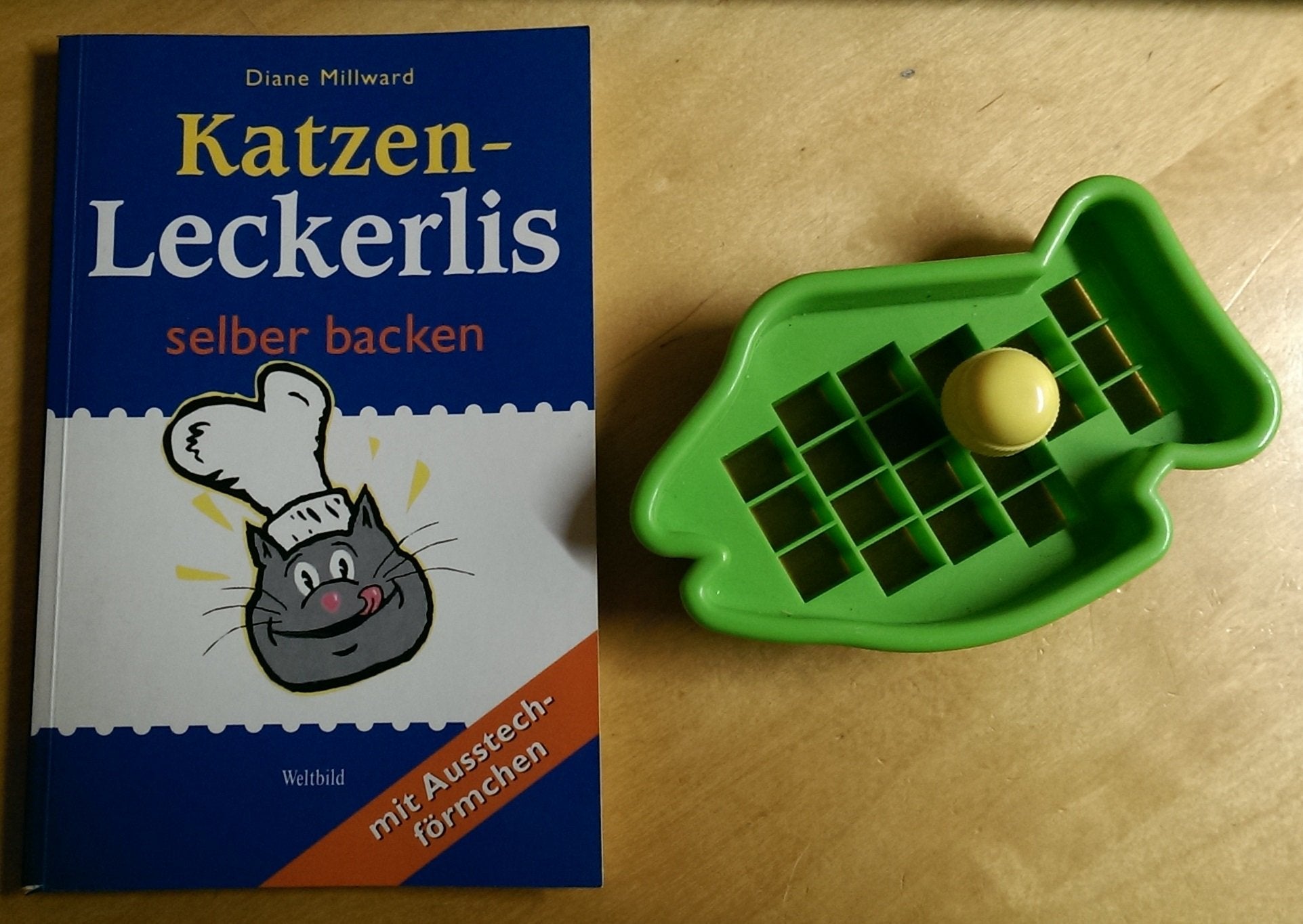 Katzen-Leckerlis selbst backen . Mit Ausstechförmchen Books
