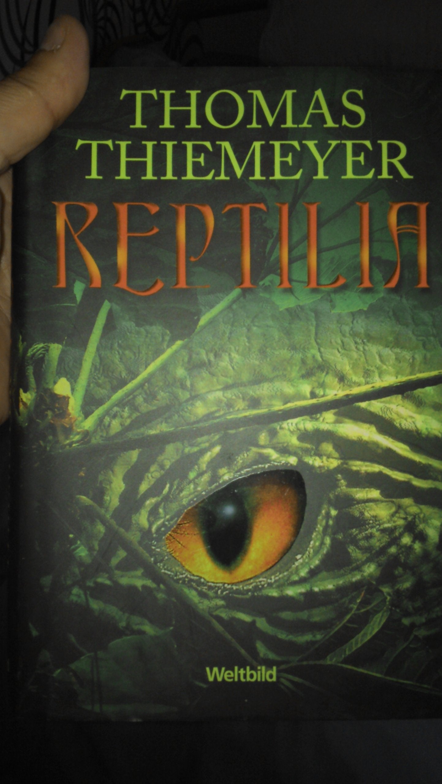 Reptilia : Roman. Books