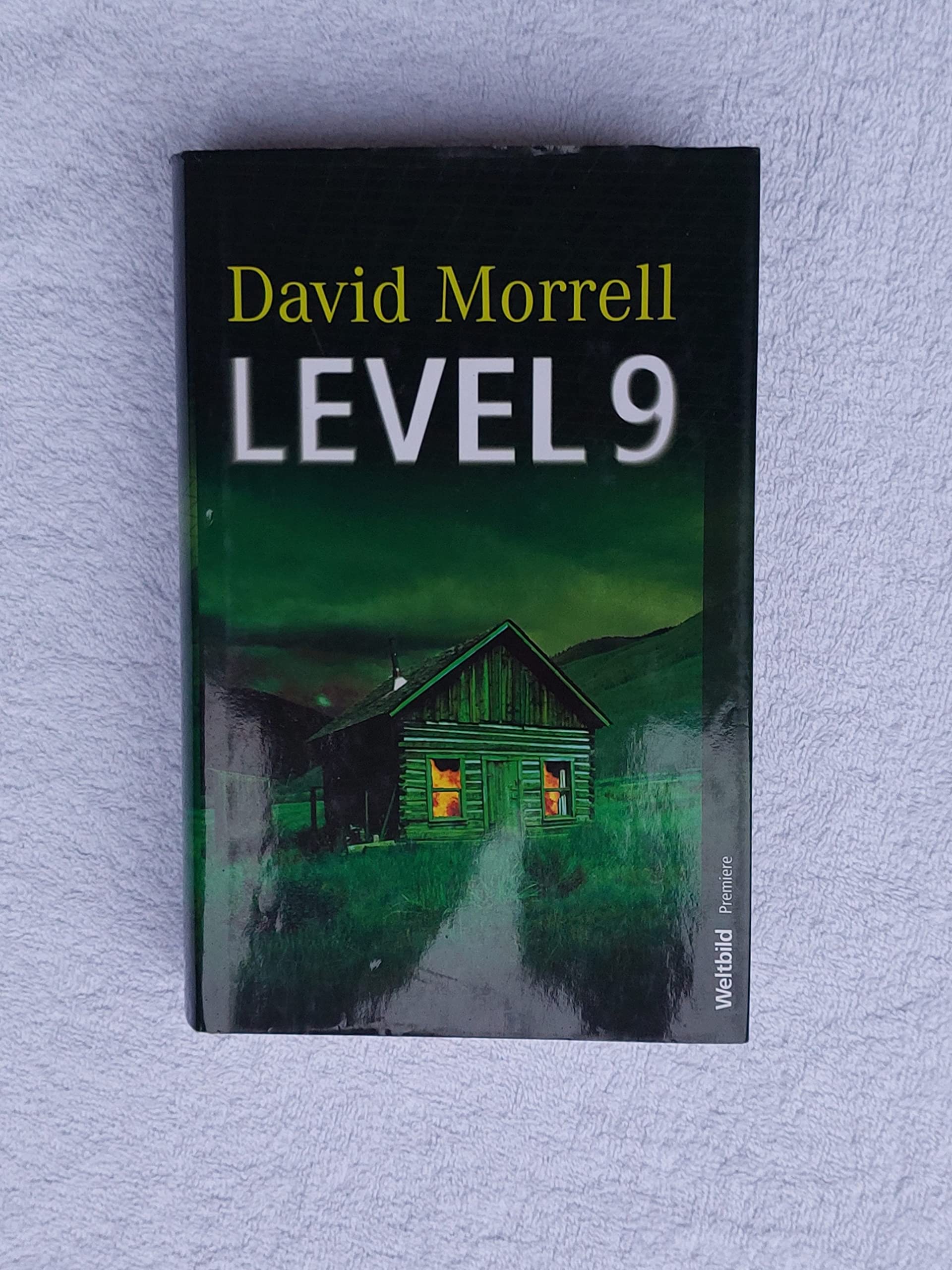 Level 9 Contemporary literature Books