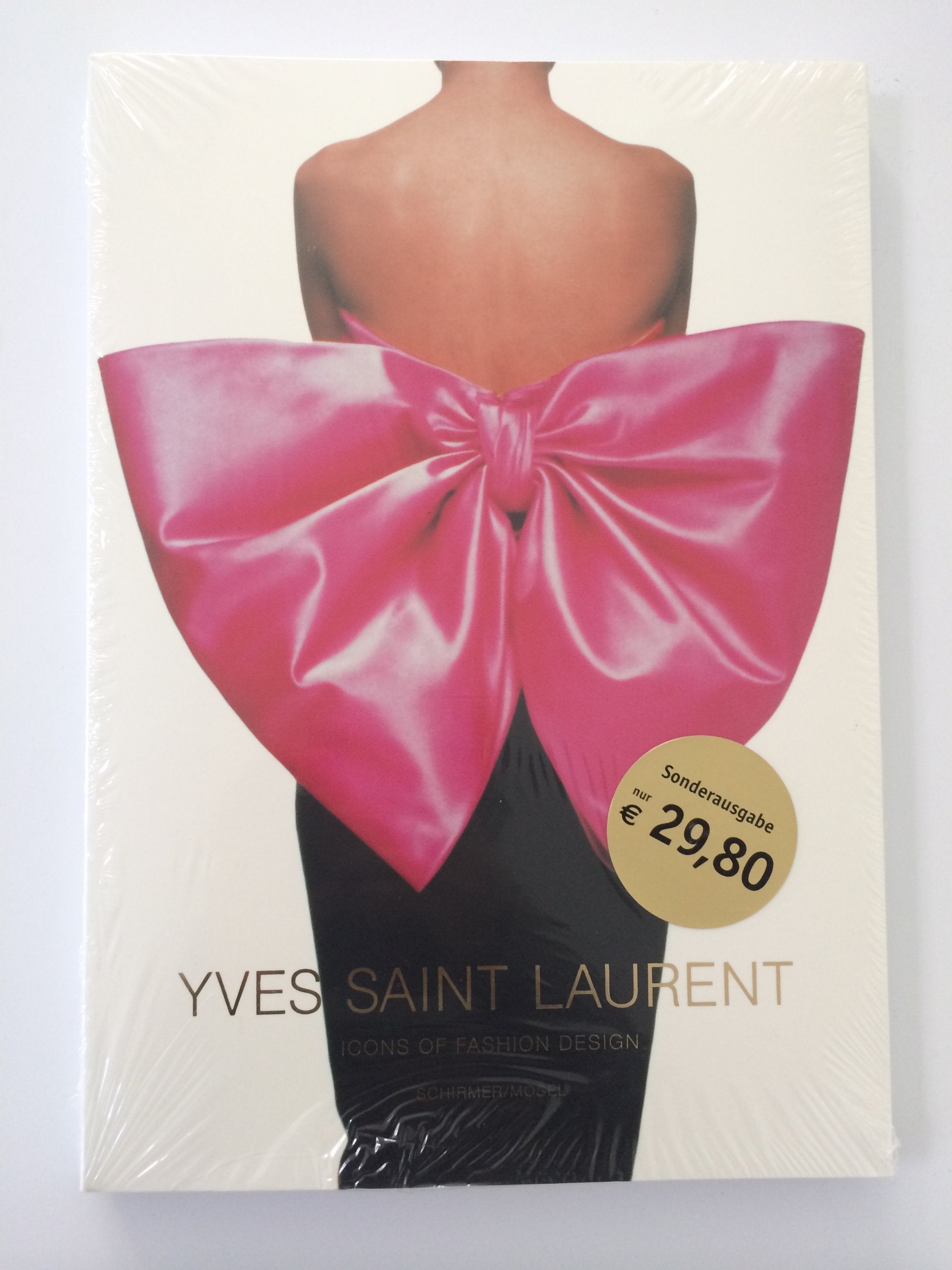 Yves Saint Laurent - Icons of Fashion Design / Icons of Photography: Kompaktausgabe. Englische Ausgabe mit deutscher Textbeilage Film, Art & Culture