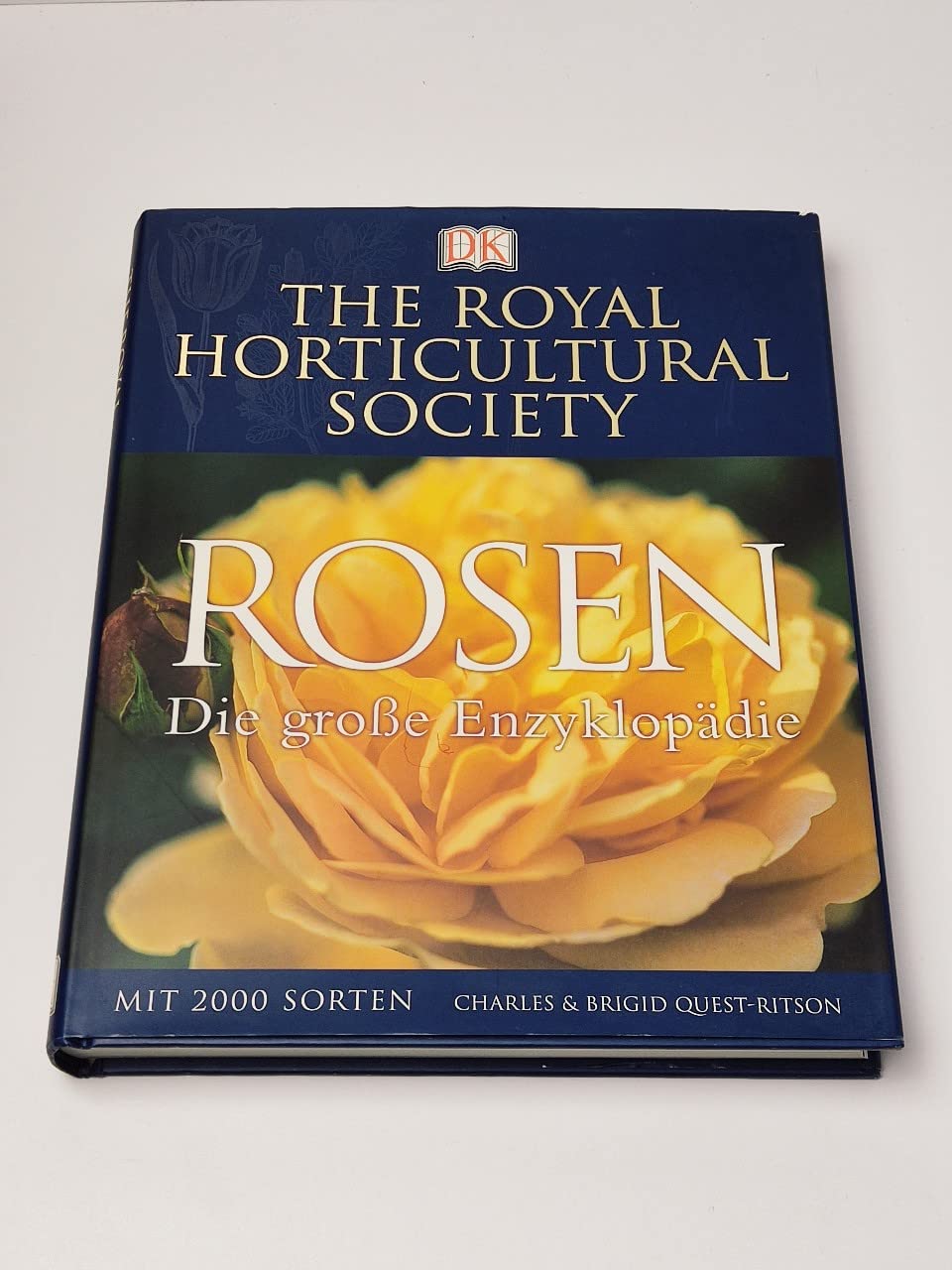 Rosen: Die grosse Enzyklopädie mit 2000 Sorten: Die große Enzyklopädie. Mit 2000 Arten und Sorten Garden & Plants
