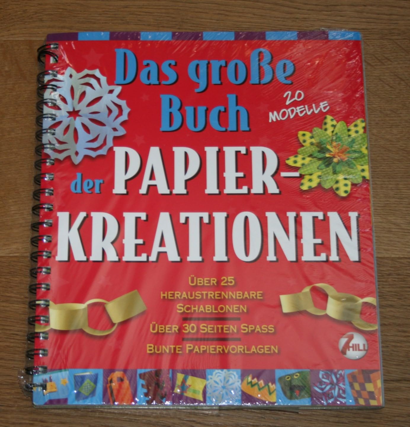 Das große Buch der Papierkreationen: 20 neue Modelle. über 25 heraustrennbare Schablonen, über 30 Seiten Spass, bunte Papiervorlagen (Bastelspaß mit Papier) Hobbies & Crafts
