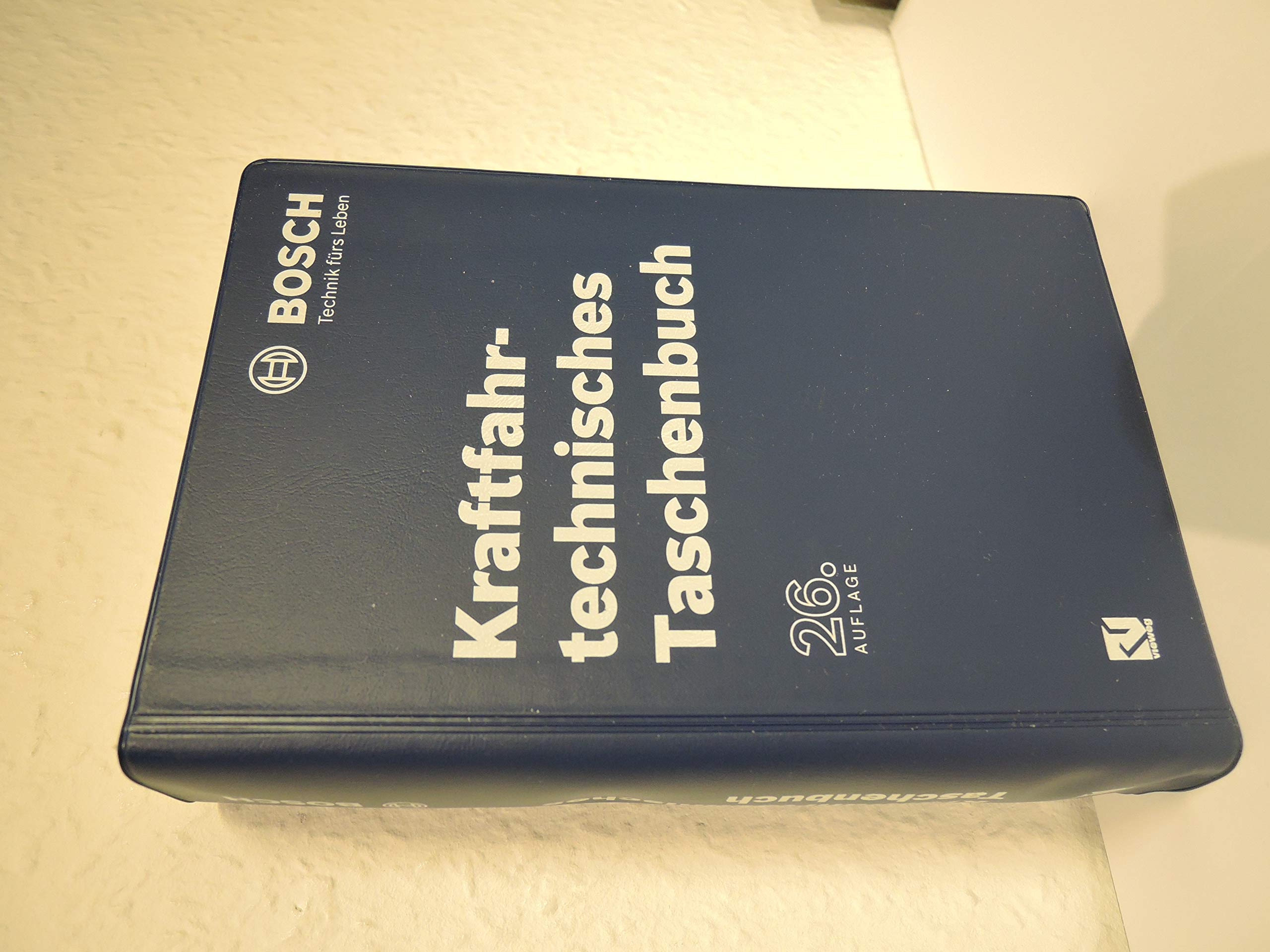 Kraftfahrtechnisches Taschenbuch: 26.Auflage Business & Technology Books