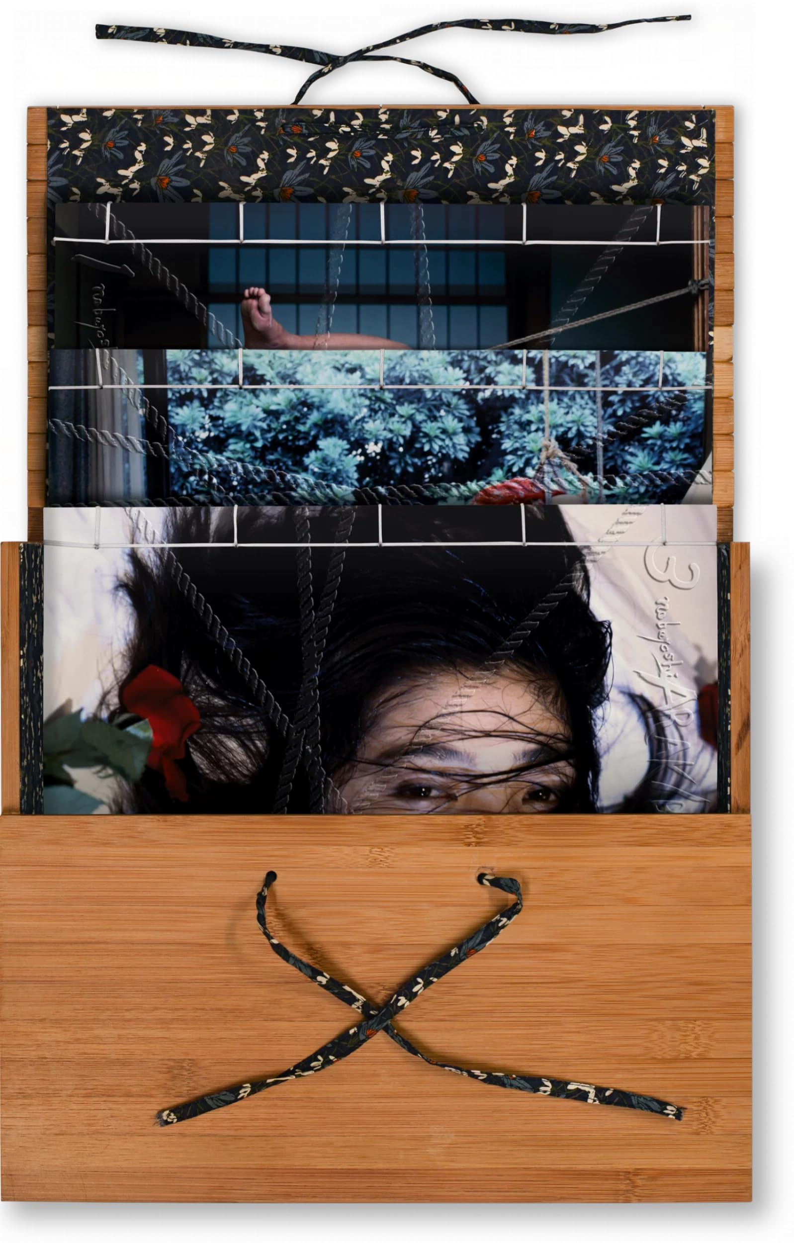Nobuyoshi Araki. Bondage (Collector's edition) Calendars