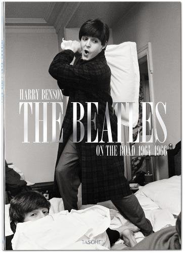 The Beatles : on the road 1964-1966 Arts & Music