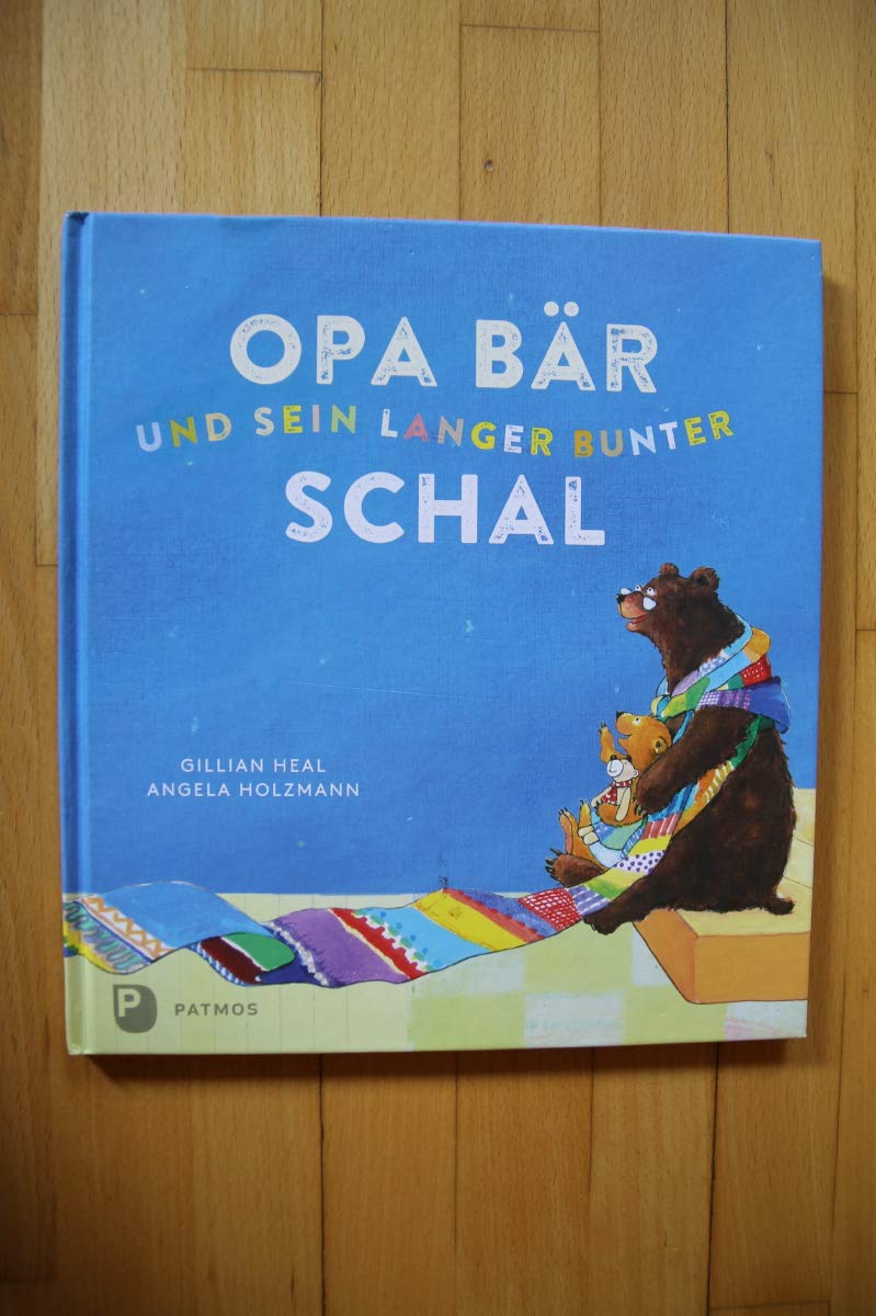 Opa Bär und sein langer bunter Schal Children's books