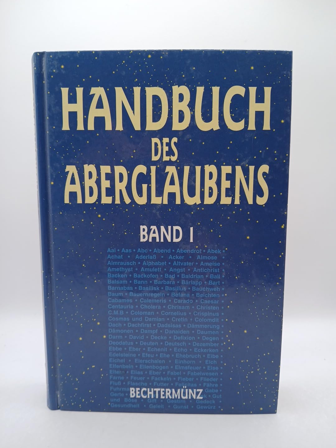 Handbuch des Aberglaubens Books