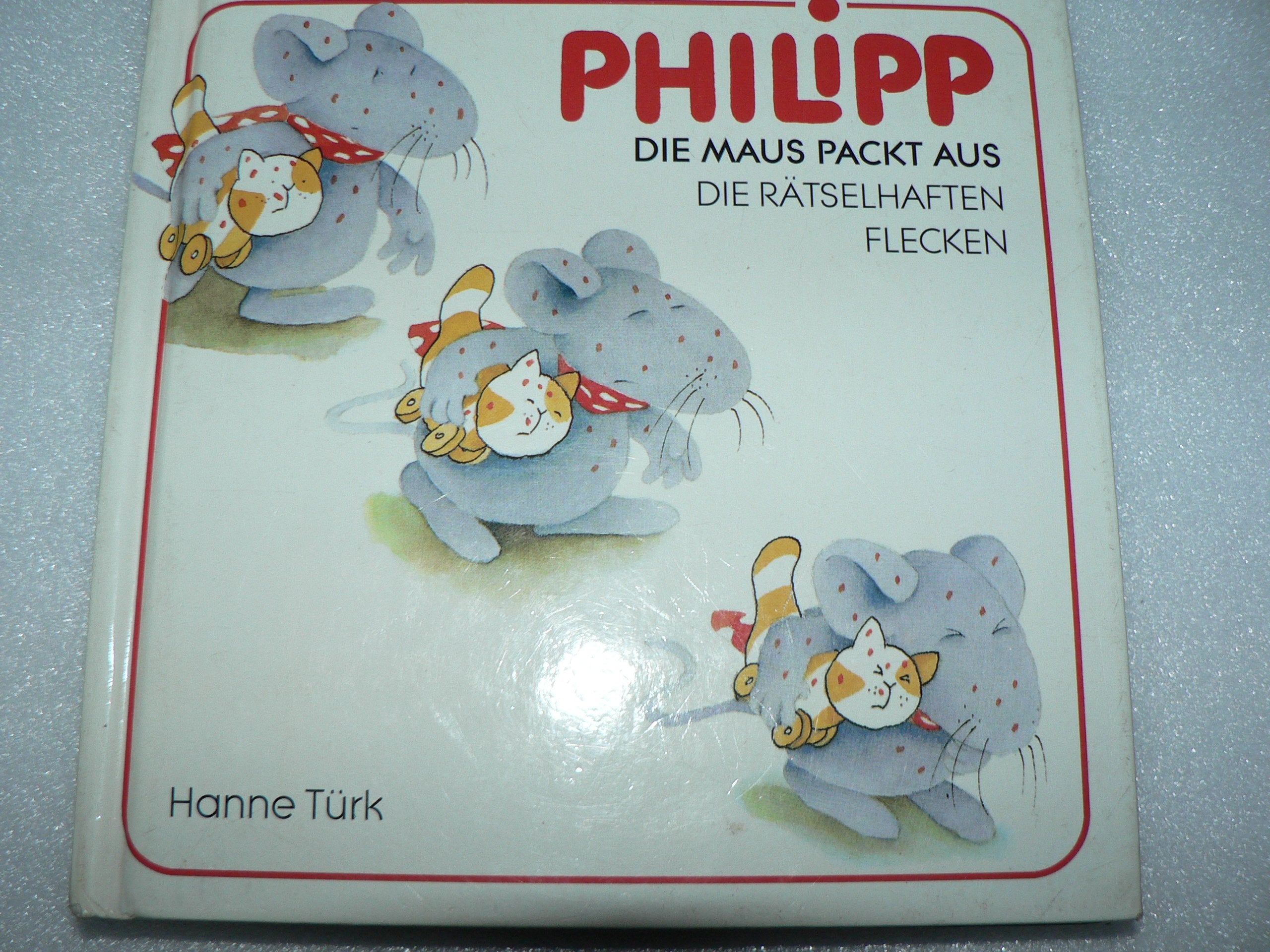 Philipp die Maus packt aus, Bd.1, Die rätselhaften Flecken Books