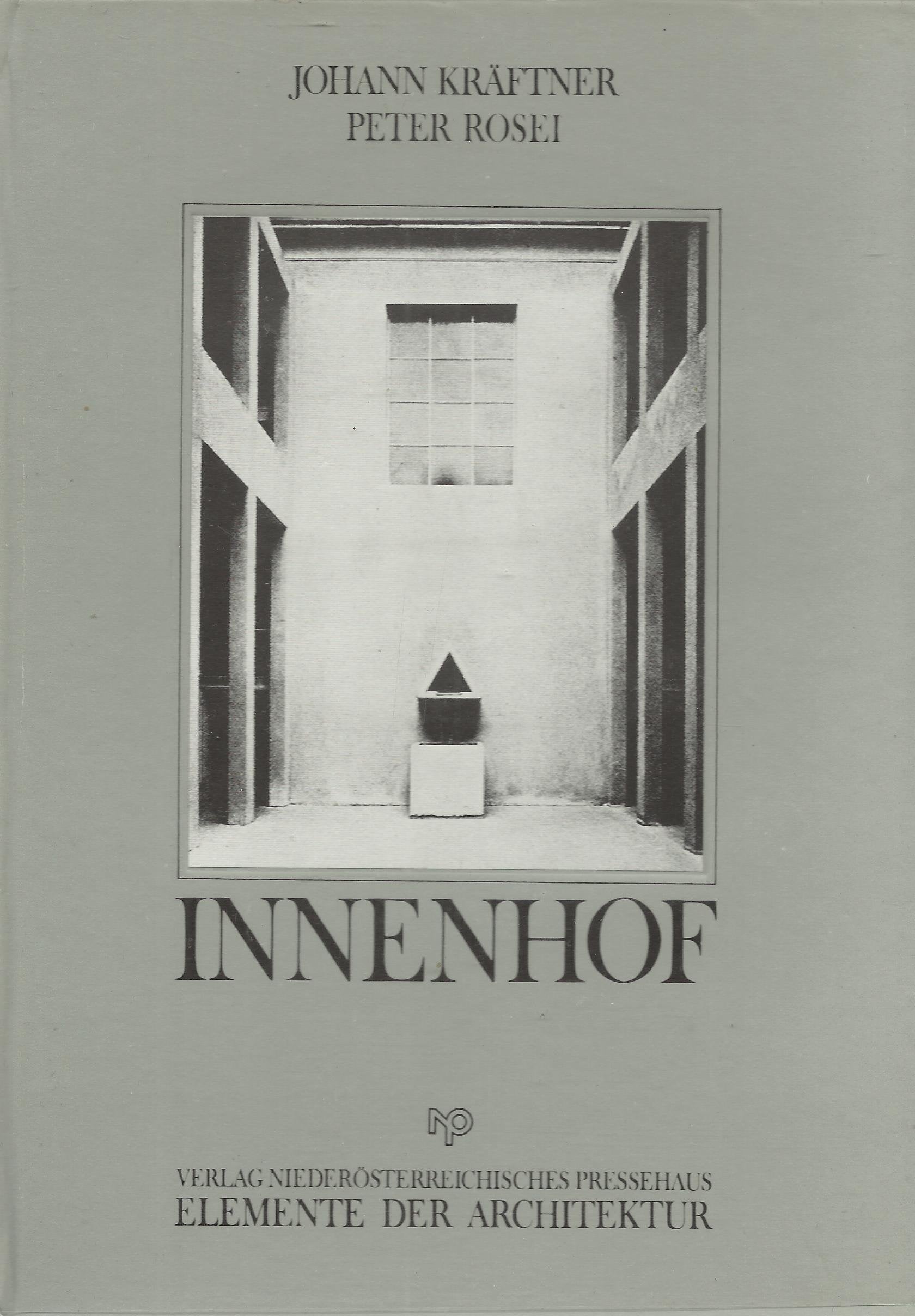 Innenhof (Elemente der Architektur) Books