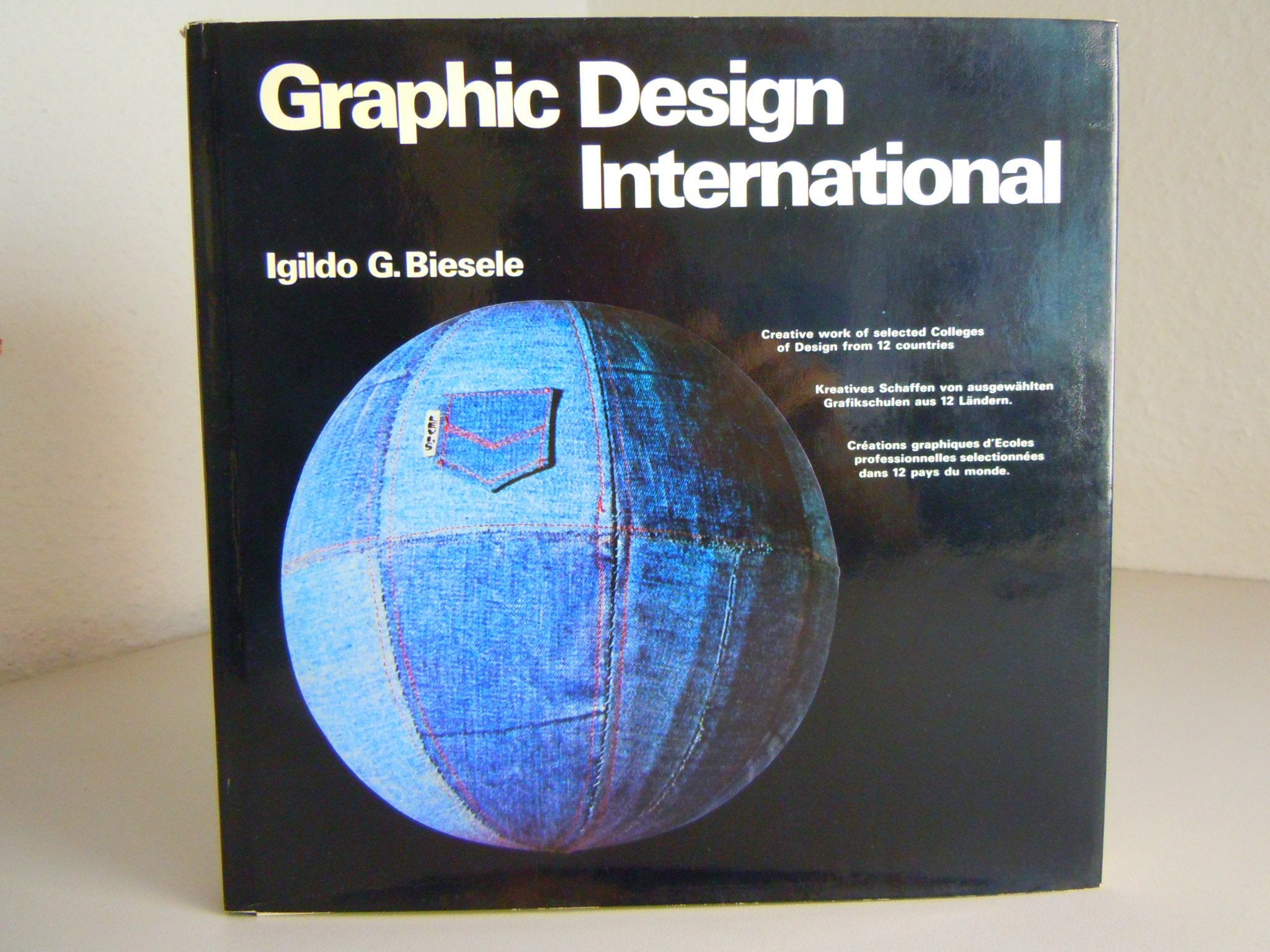 Graphic Design International : créations graphiques d'écoles professionnelles sélectionnées dans 12 pays du monde Film, Art & Culture