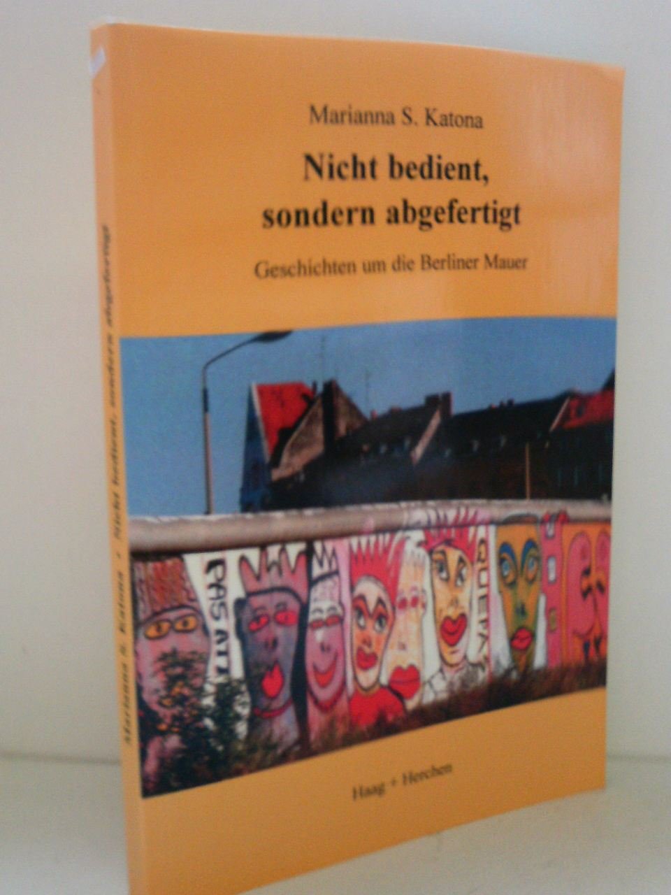 Nicht bedient, sondern abgefertigt Crime & Thrillers