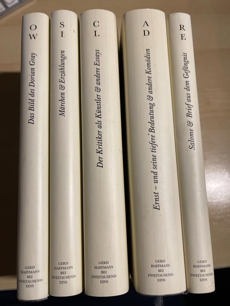 Werke in 5 Bänden. Züricher Ausgabe: Band 1: Das Bild des Dorian Gray. Band 2: Märchen, Erzählungen und Prosagedichte. Band 3: Essays. Band 4: ... Beiheft (Gerd Haffmans bei Zweitausendeins) Books