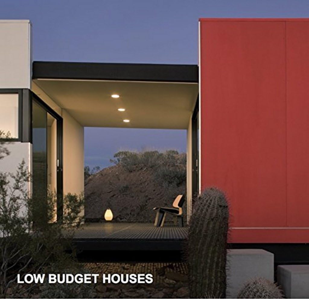 Low budget houses. Ediz. illustrata book