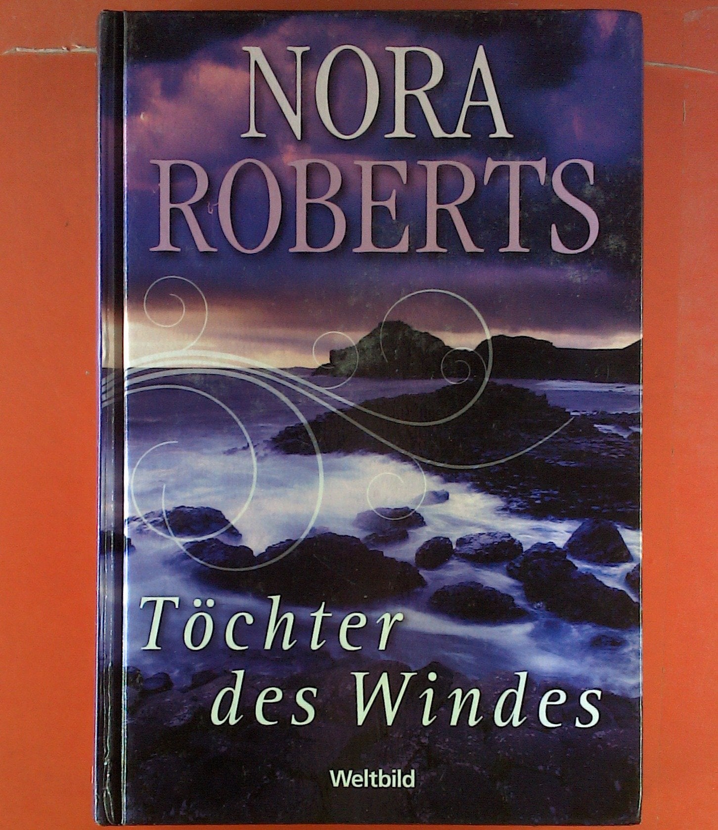 Nora Roberts Irland-Trilogie. Töchter der See, des Feuers, des Windes Books