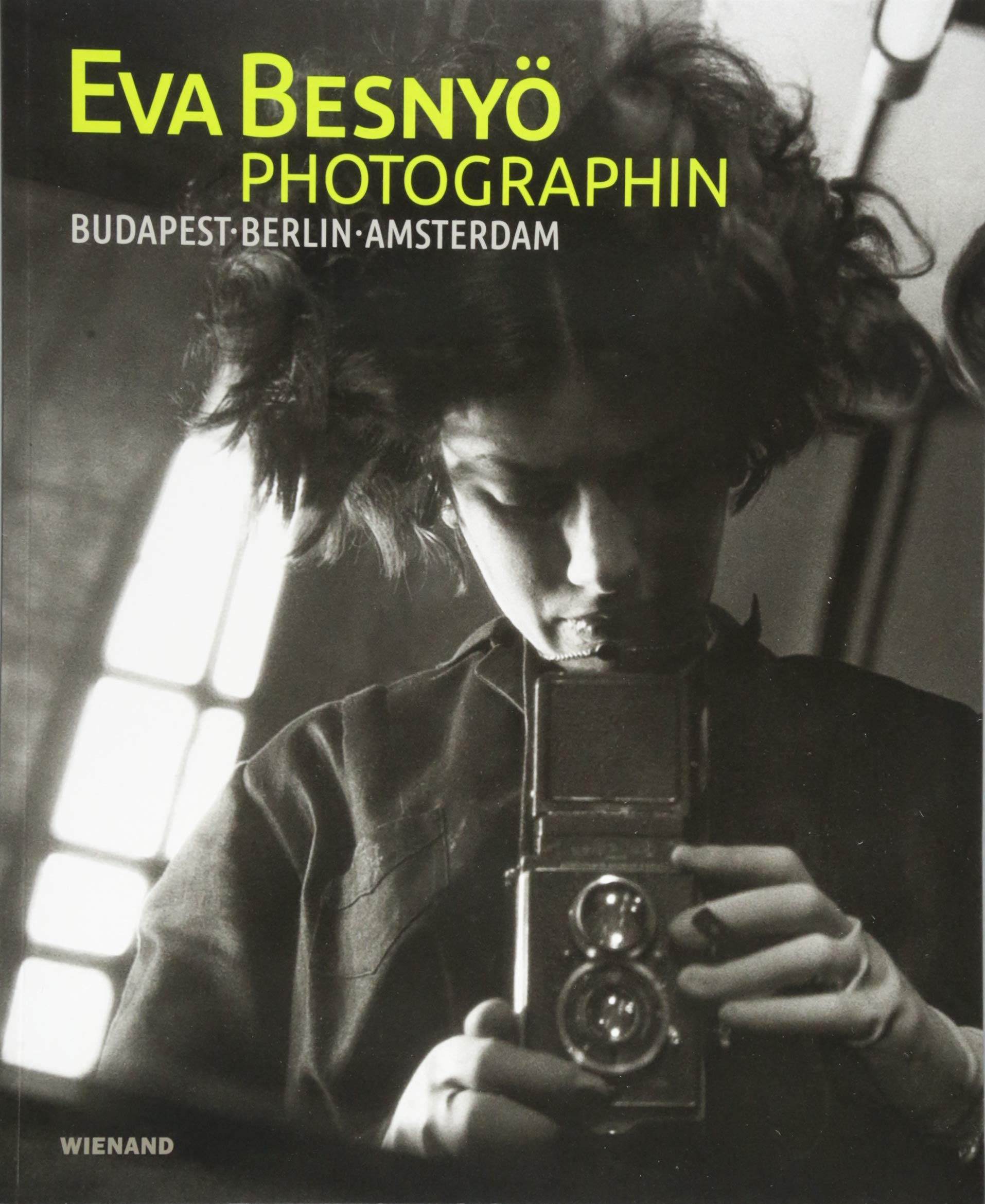 Eva Besnyö – Photographin. Budapest, Berlin, Amsterdam: Katalog zur Ausstellung im Käthe Kollwitz Museum Köln 2018 und im Paula Modersohn-Becker Museum Bremen 2019 Film, Art & Culture