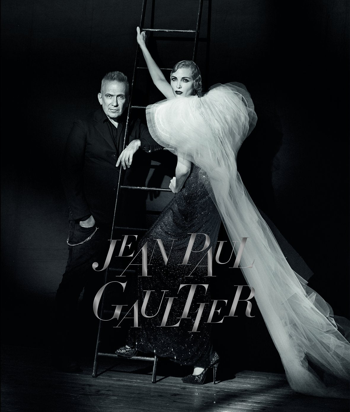 Jean Paul Gaultier – From the Sidewalk to the Catwalk: Eine Retrospektive Architecture
