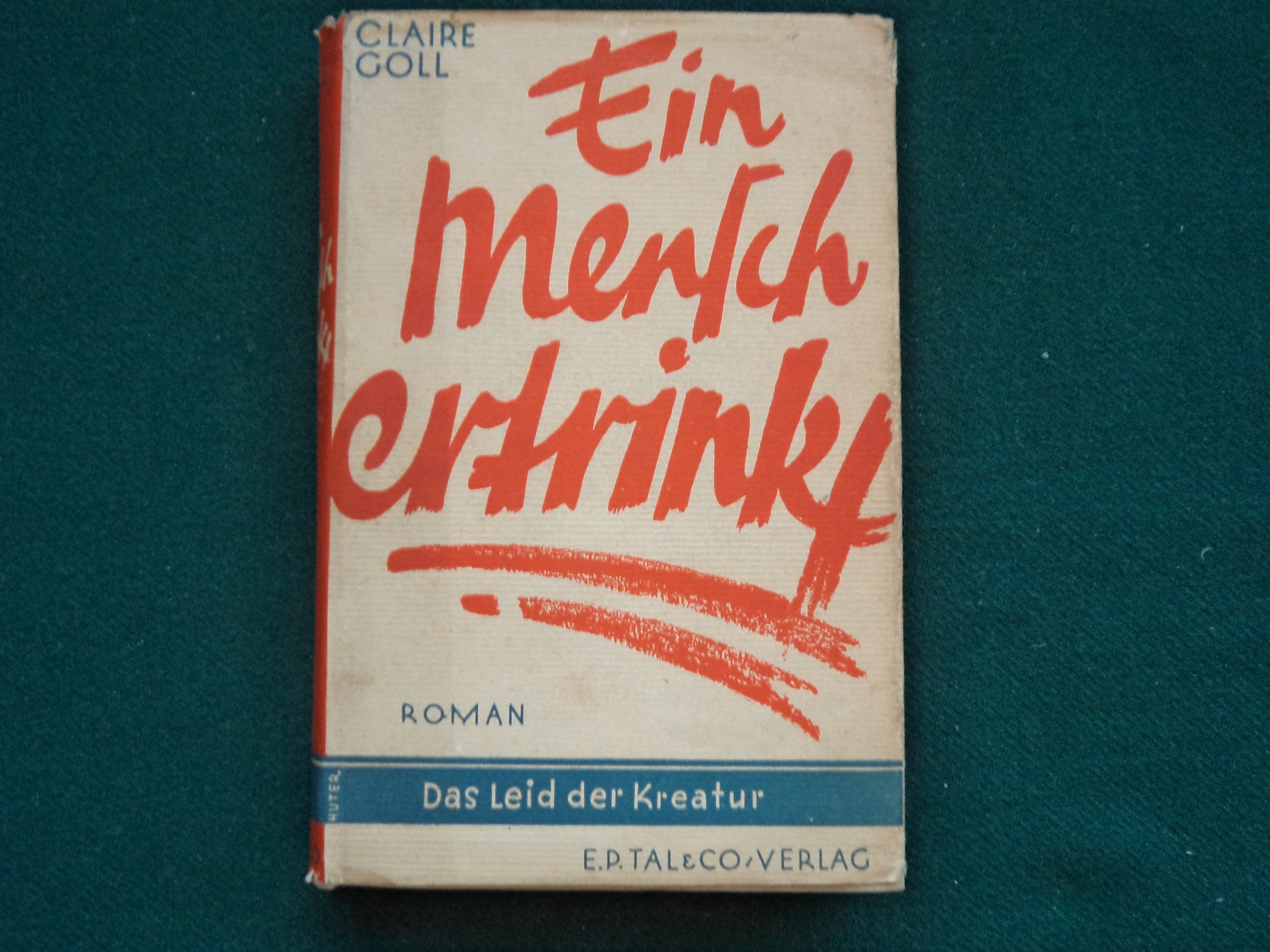 Ein Mensch ertrinkt: Roman Books