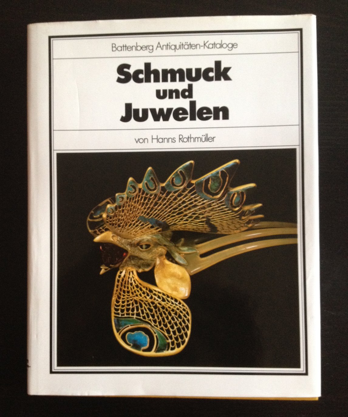 Schmuck und Juwelen. Books
