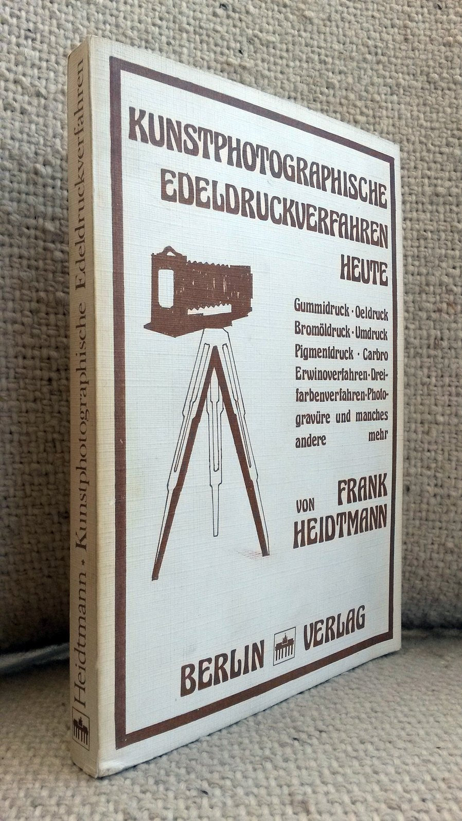Kunstphotographische Edeldruckverfahren heute: Pigmentdruck, Öldruck, Bromöldruck, Umdruck, Gummidruck, Carbro, Erwinoverfahren, Dreifarbenverfahren, Photogravüre und so manches andere mehr Film, Art & Culture