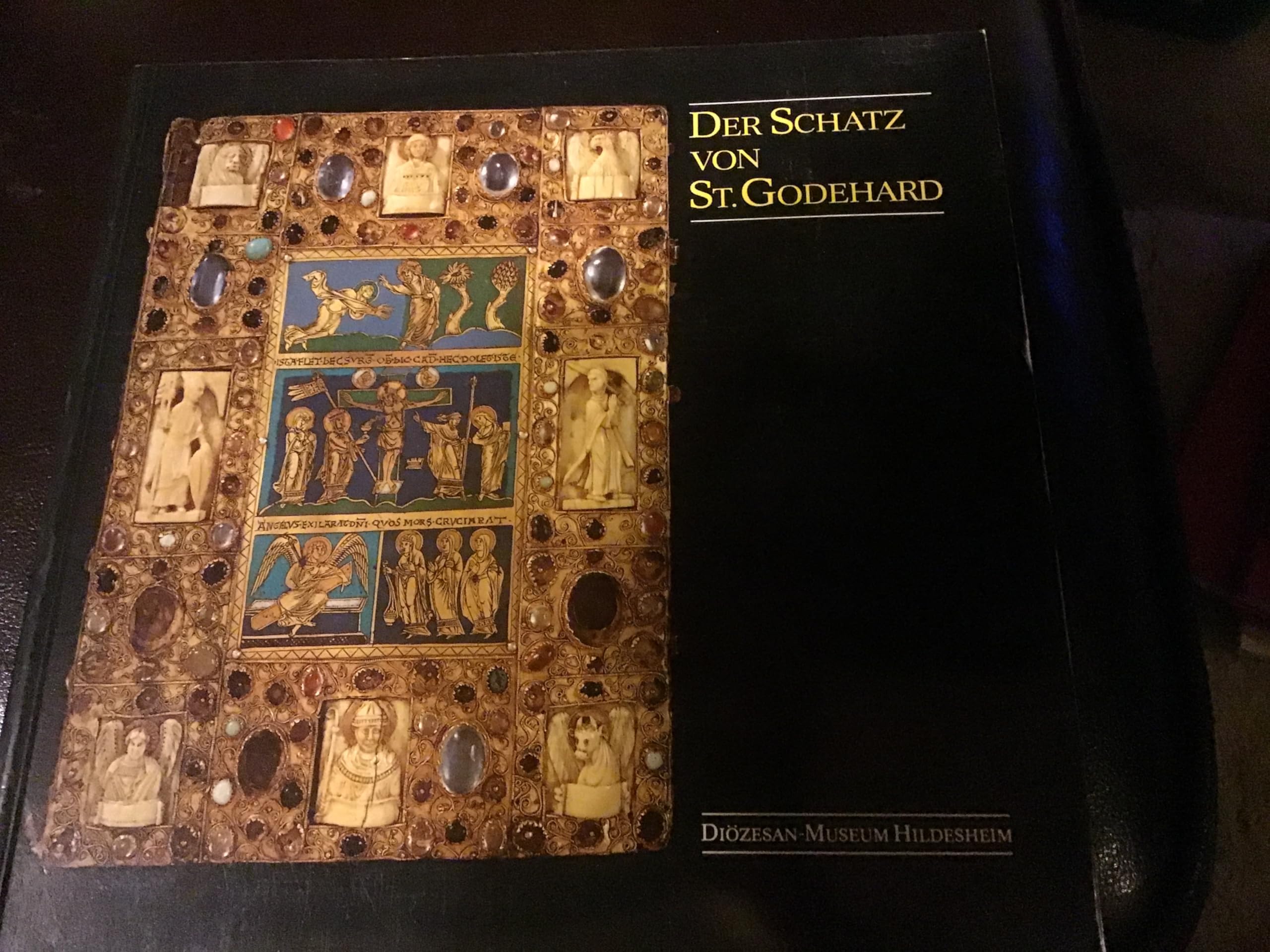 Der Schatz von St. Godehard. Ausstellung des Diözesan-Museums Hildesheim Film, Art & Culture