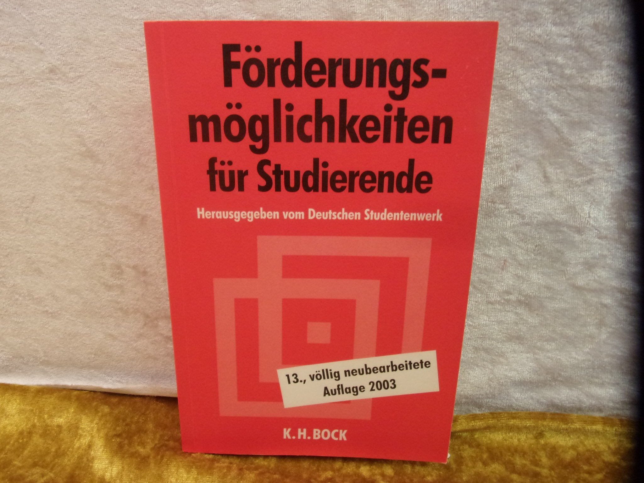 Förderungsmöglichkeiten für Studierende Education & Training