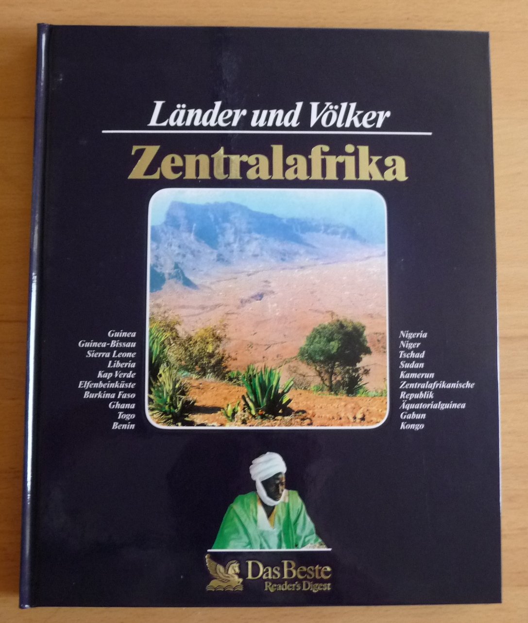 Mitteleuropa. Länder und Völker. (Niederlande, Belgien, Luxemburg, Schweiz, Bundesrepublik Deutschland, Österreich, Liechtenstein) Travel Books