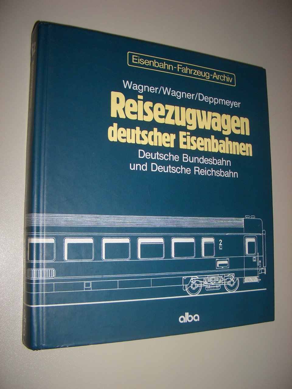 Reisezugwagen deutscher Eisenbahnen: Deutsche Bundesbahn und Deutsche Reichsbahn Books