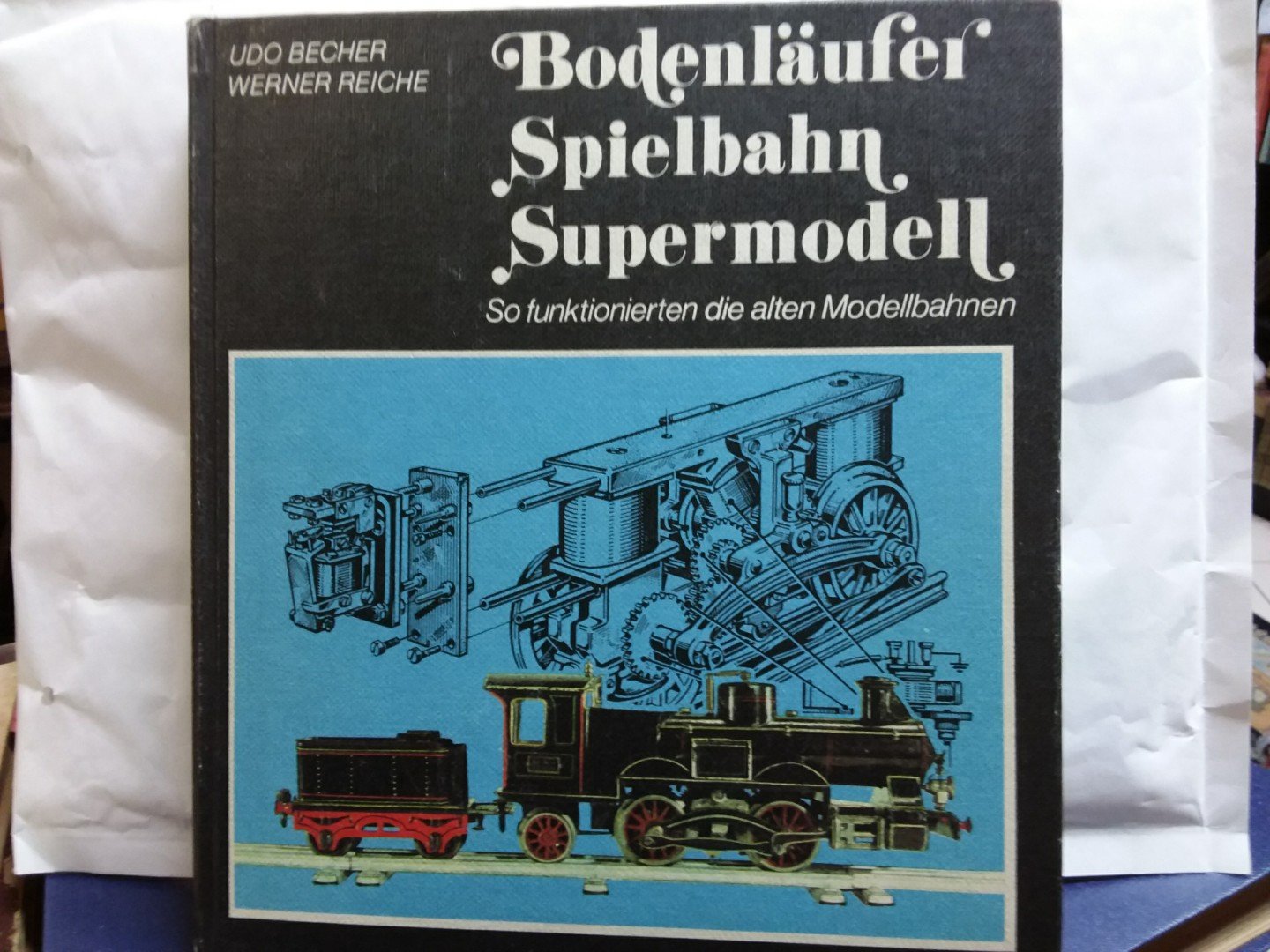 Bodenläufer, Spielbahn, Supermodell. So funktionierten die alten Modellbahnen Hobbies & Crafts