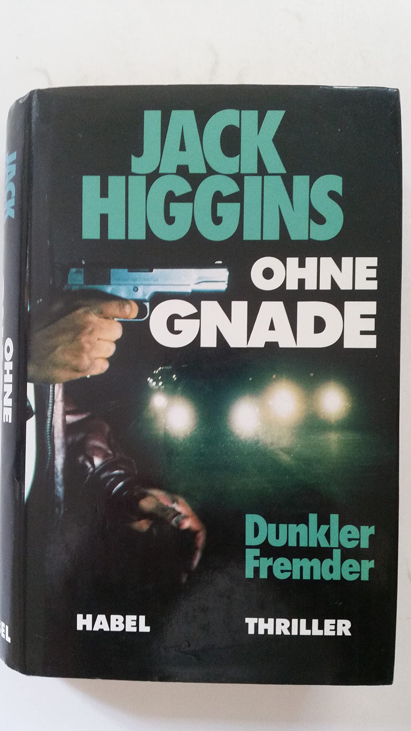 Ohne Gnade. Dunkler Fremder. Zwei Romane in einem Band Books