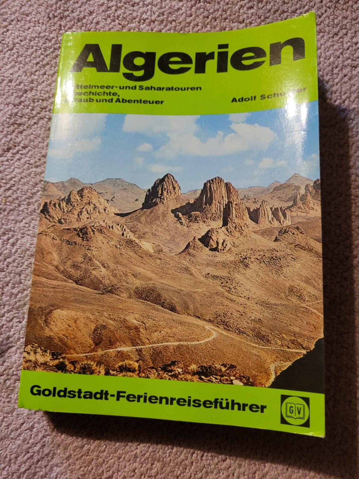 Algerien. Touren durch die algerische Sahara. Routen im Küstengebiet, Stadtbeschreibung Books
