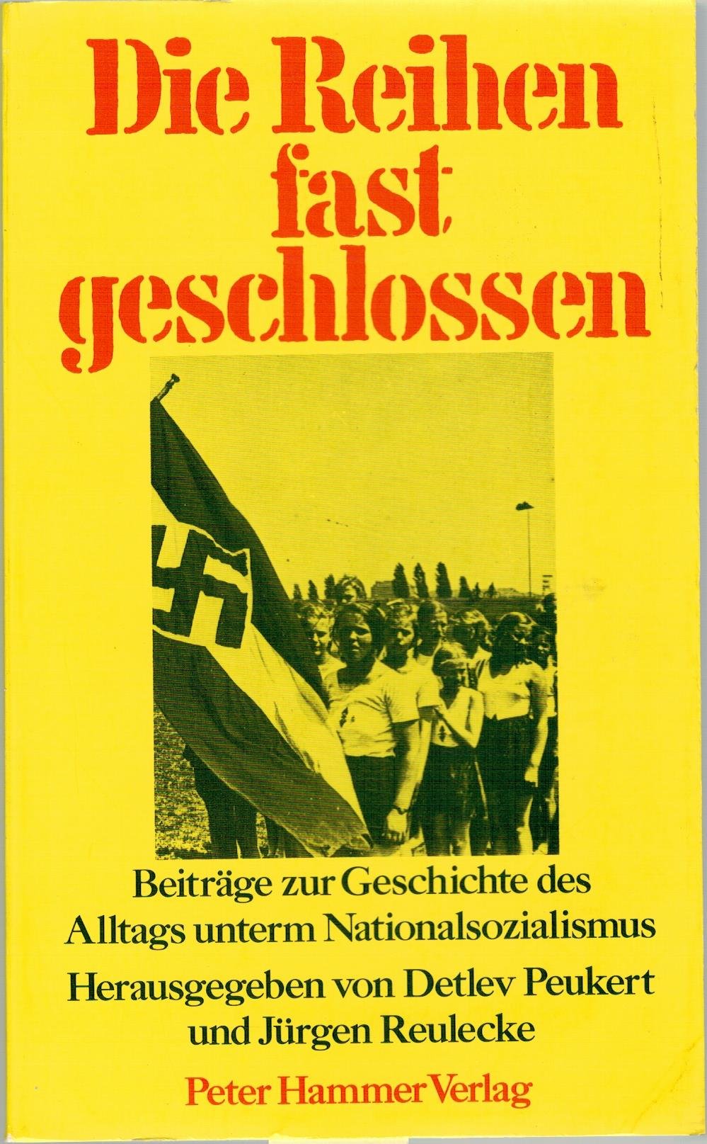 Die Reihen fast geschlossen Politics & History books