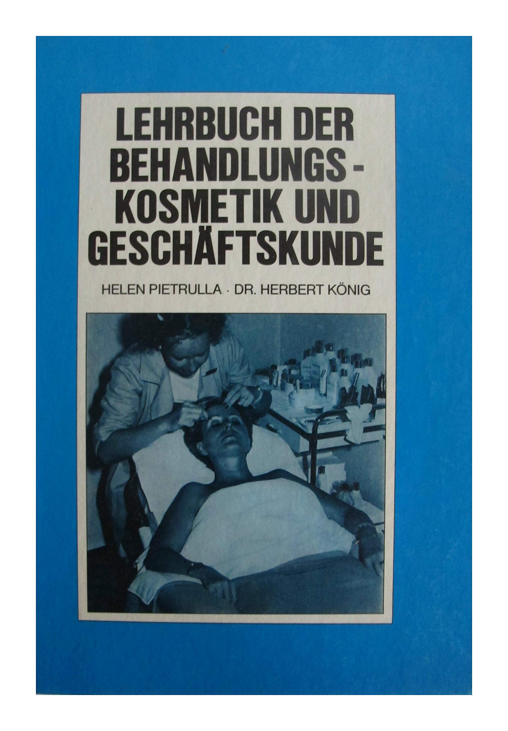 Lehrbuch der dekorativen Kosmetik Education & Training