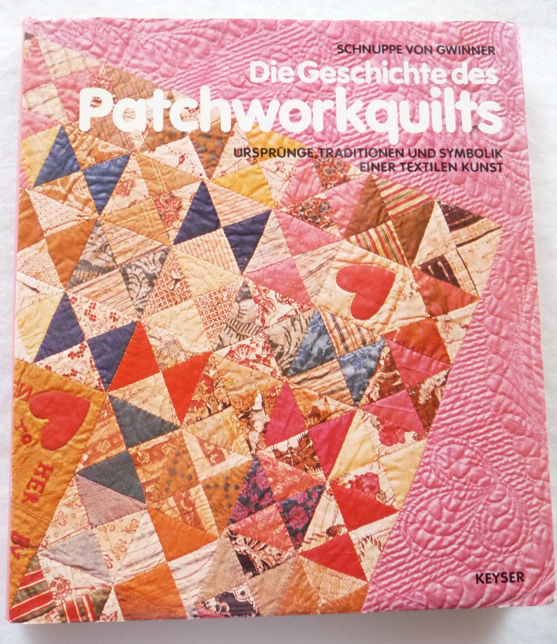 Die Geschichte des Patchworkquilts. Ursprünge, Traditionen und Symbolik einer textilen Kunst Hobbies & Crafts