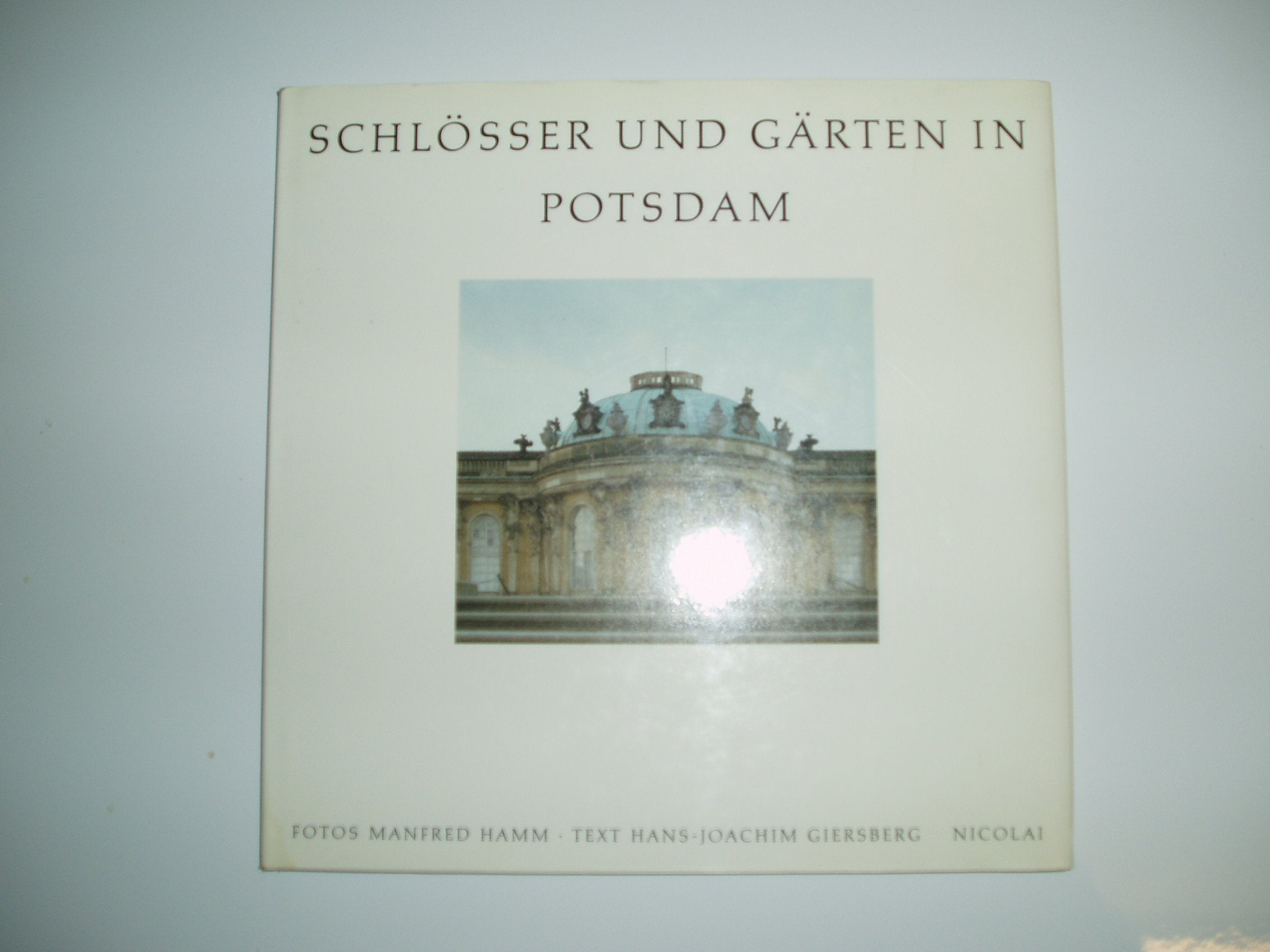 Schlosser und Garten in Potsdam book